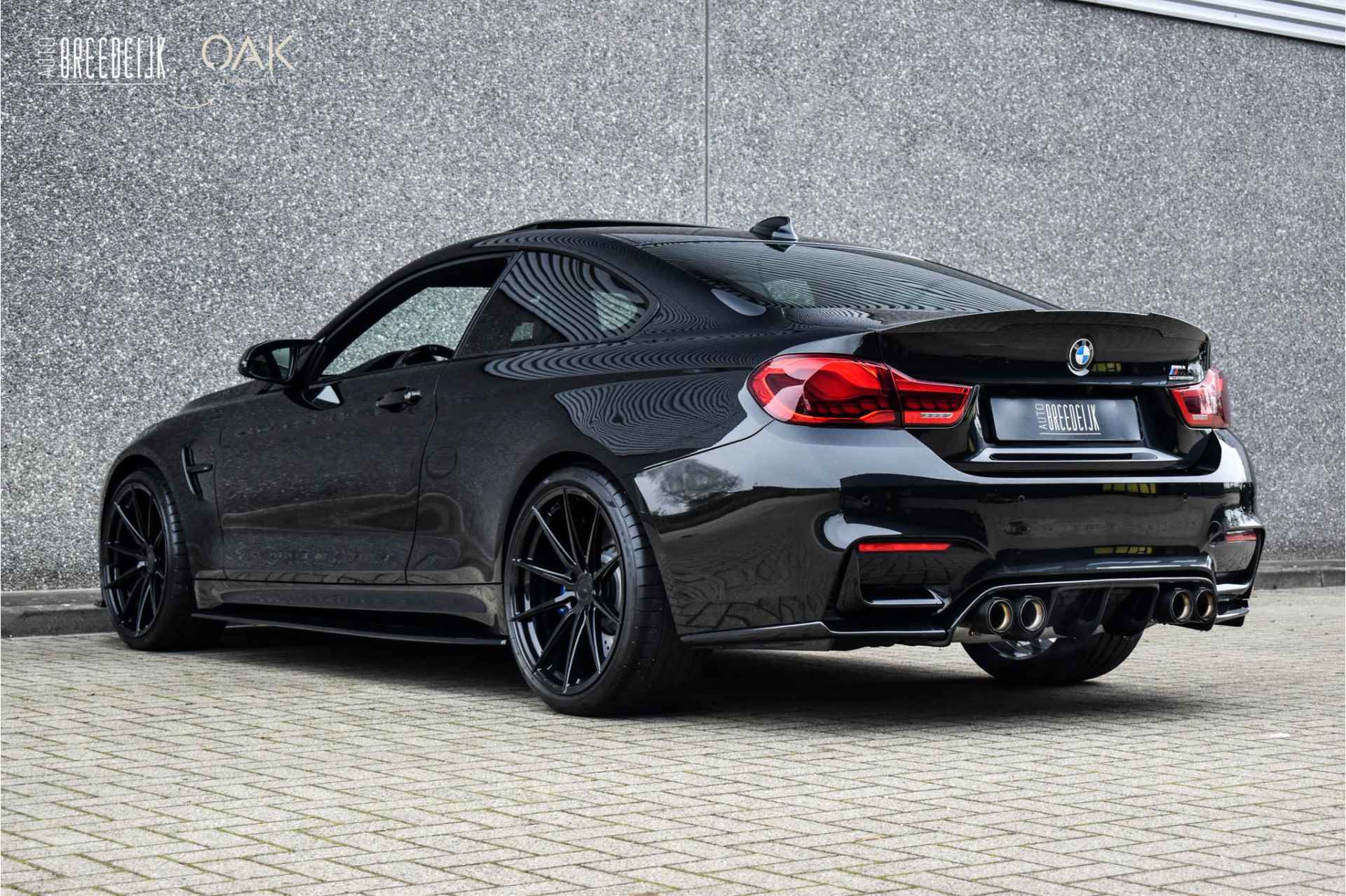 BMW 4 Serie Coupé M4 Competition | NaviProf | Schuifdak | 20" LM | Performance Uitlaat | LED | Camera | Sapphire Zwart - 13/24