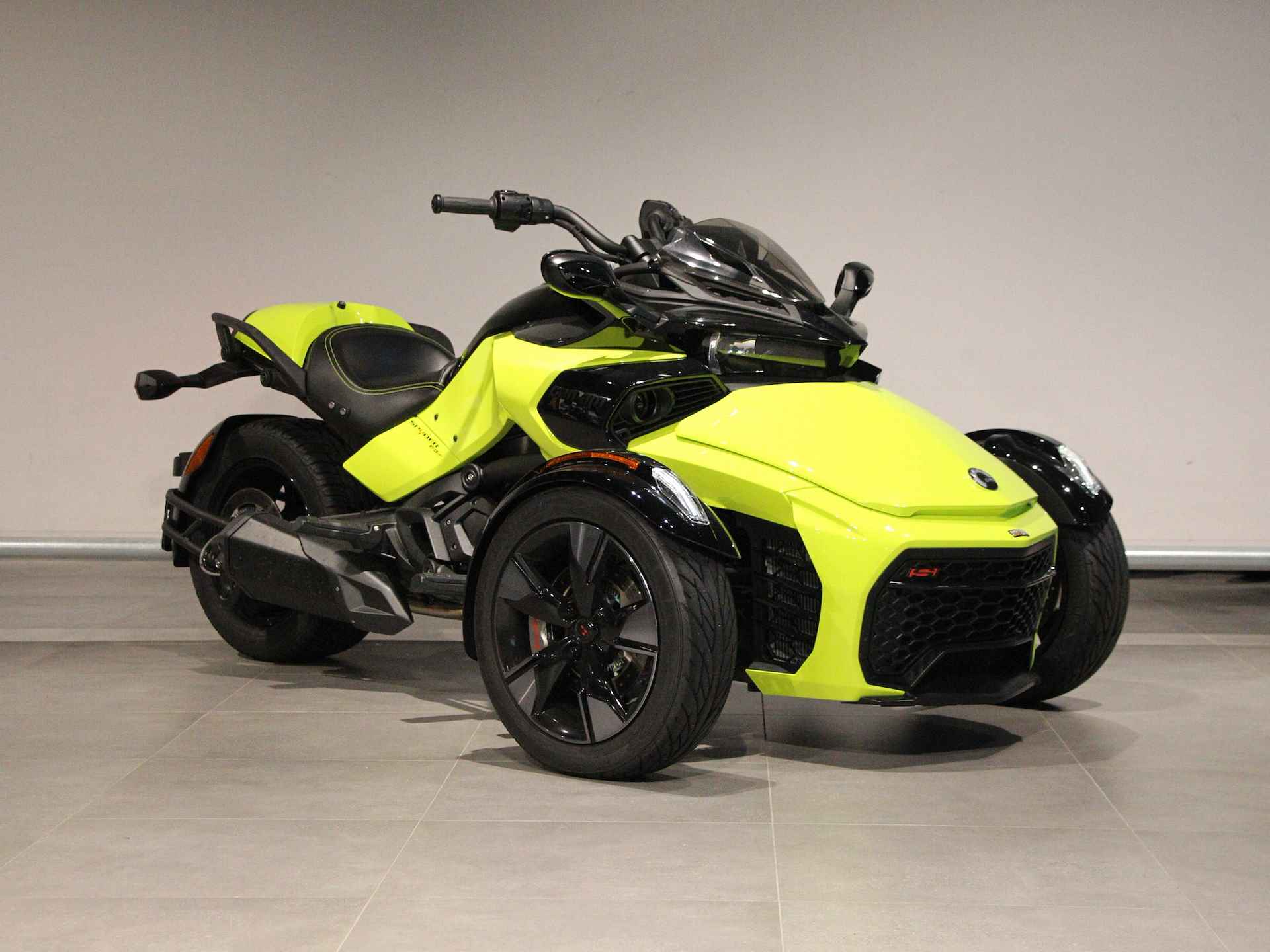 CAN-AM SPYDER F3-S SPECIAL SERIES BTW MOTOR - 1/12