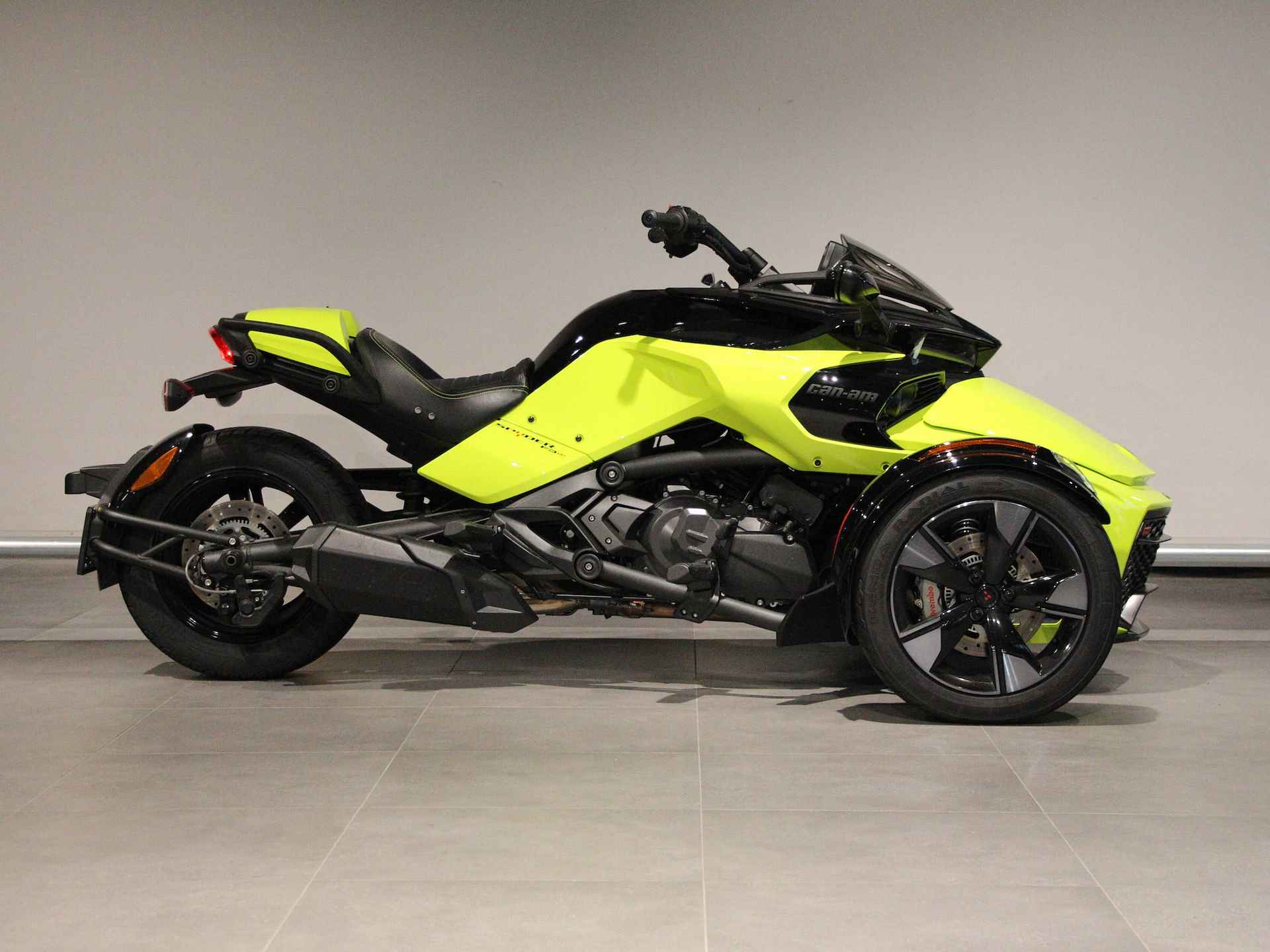 CAN-AM SPYDER F3-S SPECIAL SERIES BTW MOTOR - 2/12