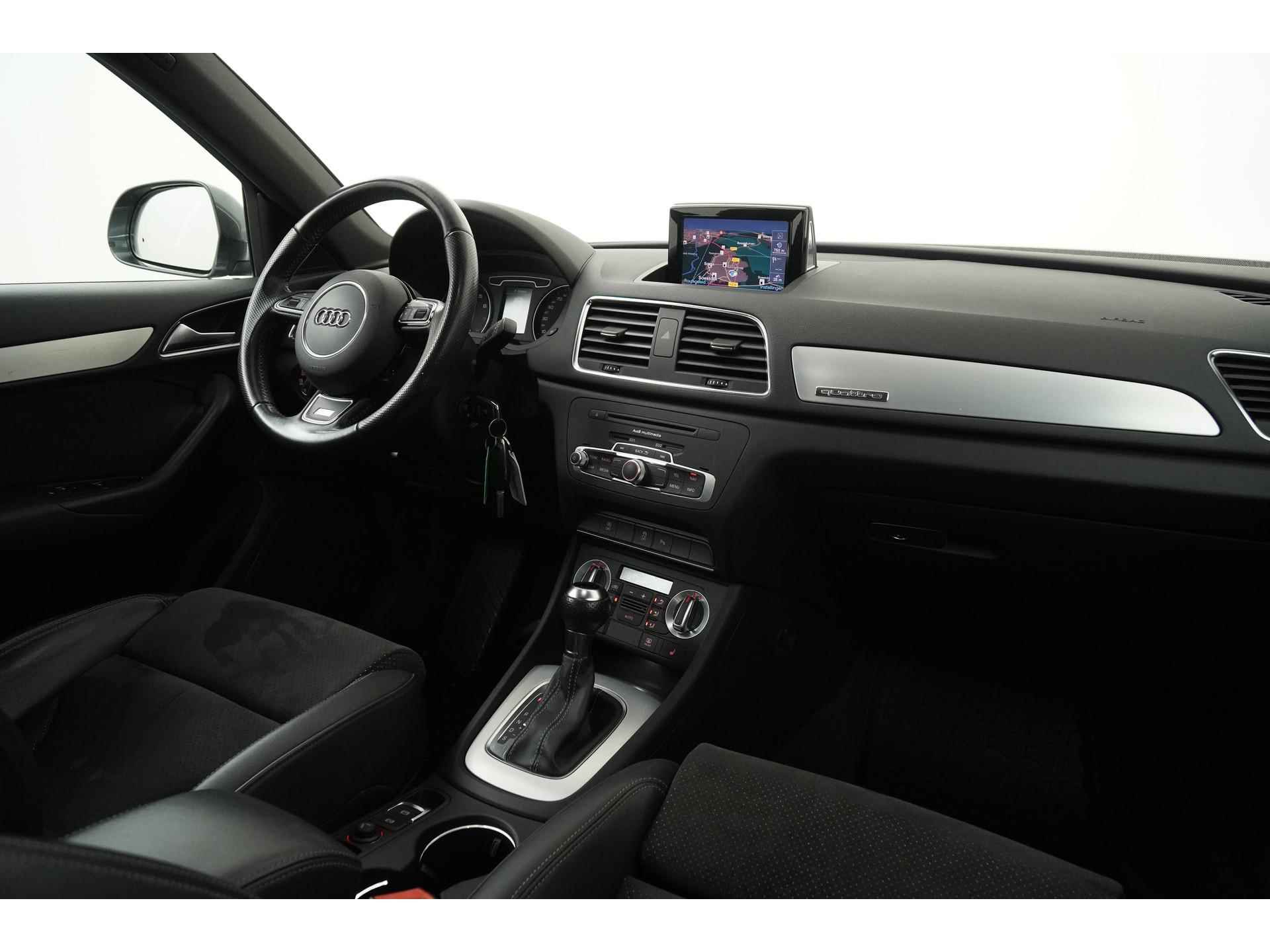 Audi Q3 2.0 TFSI Quattro Pro Line | Trekhaak | Navigatie | Zondag Open! - 2/45