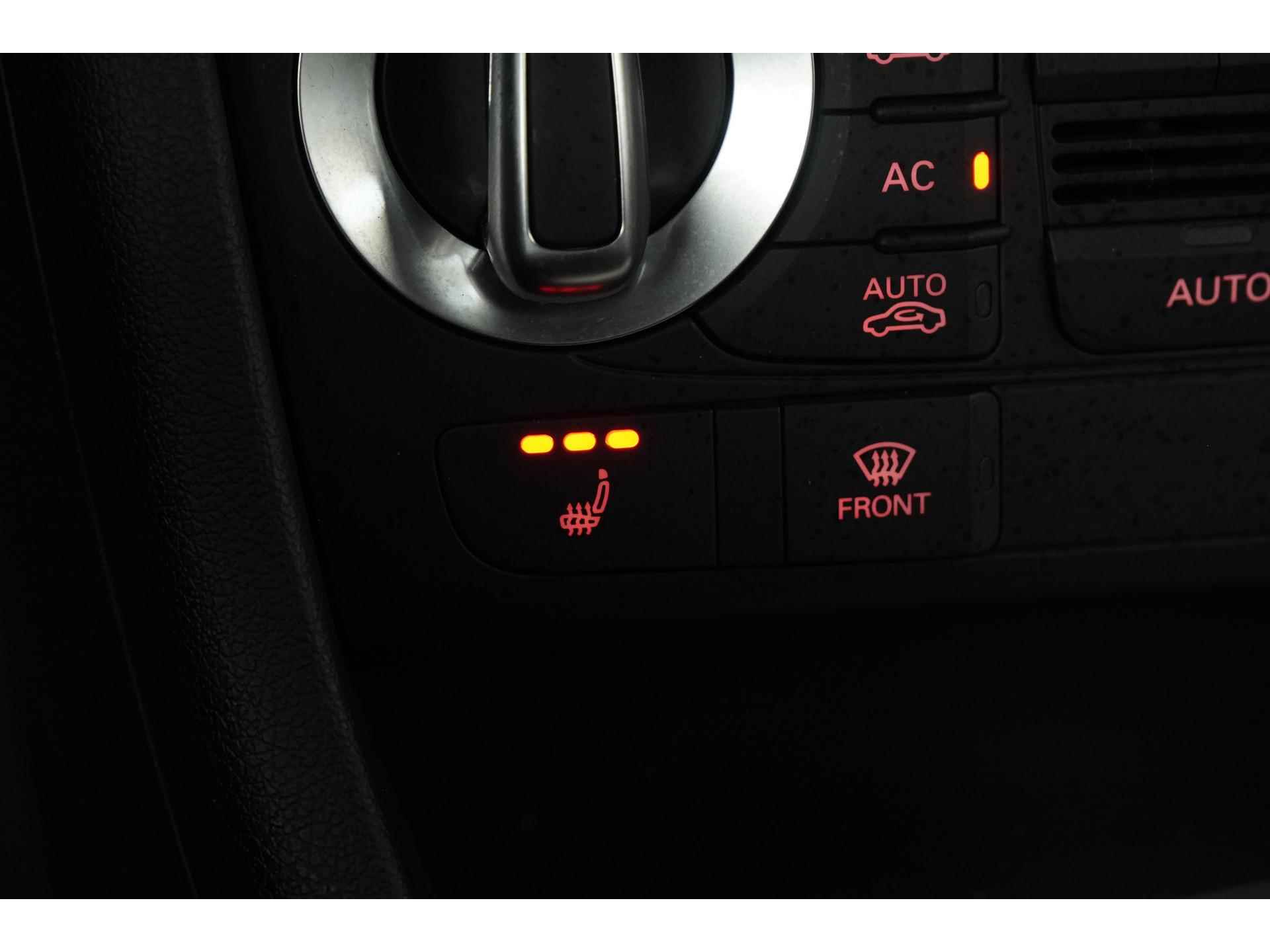 Audi Q3 2.0 TFSI Quattro Pro Line | Trekhaak | Navigatie | Zondag Open! - 39/45