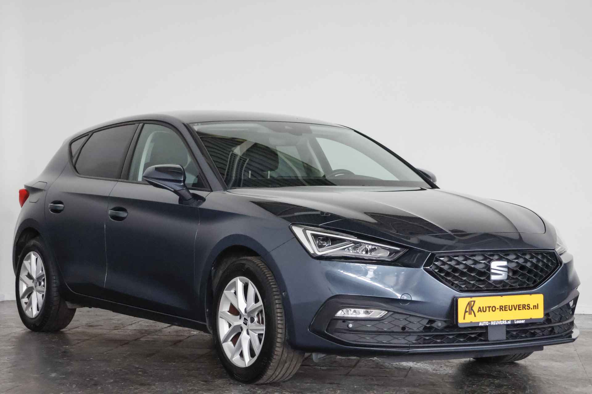 SEAT Leon 1.0 TSI Style / Navi / Cruise / CarPlay / DAB / LED - 4/36