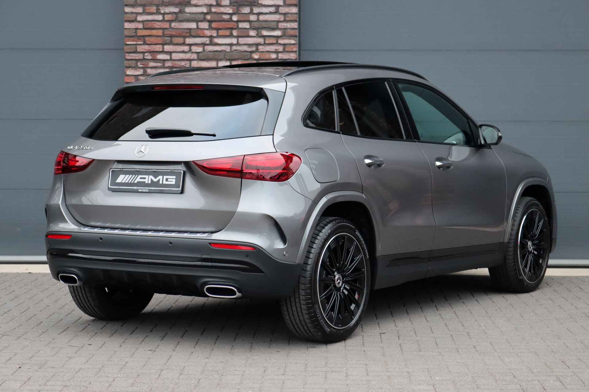 Mercedes-Benz GLA 250 e Premium+ AMG Line Aut8 | Facelift | Panoramadak | Distronic | Memory | Burmester | Keyless Go | Multibeam LED | Verwarmd Stuurwiel | Augmented Reality | Zitcomfortpakket | - 8/43