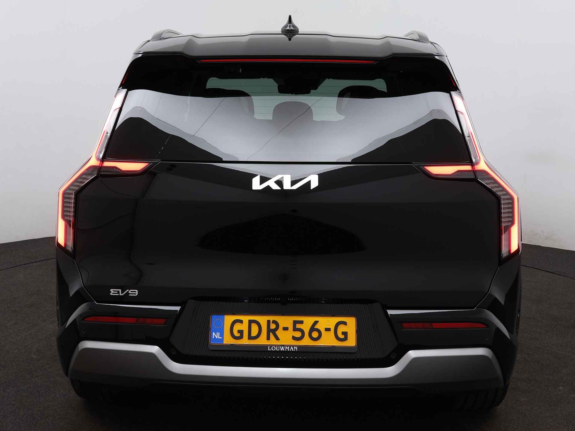 Kia EV9 Launch Edition 99.8 kWh | Navigatie | Parkeercamera | Automaat | 7-persoons | - 28/43