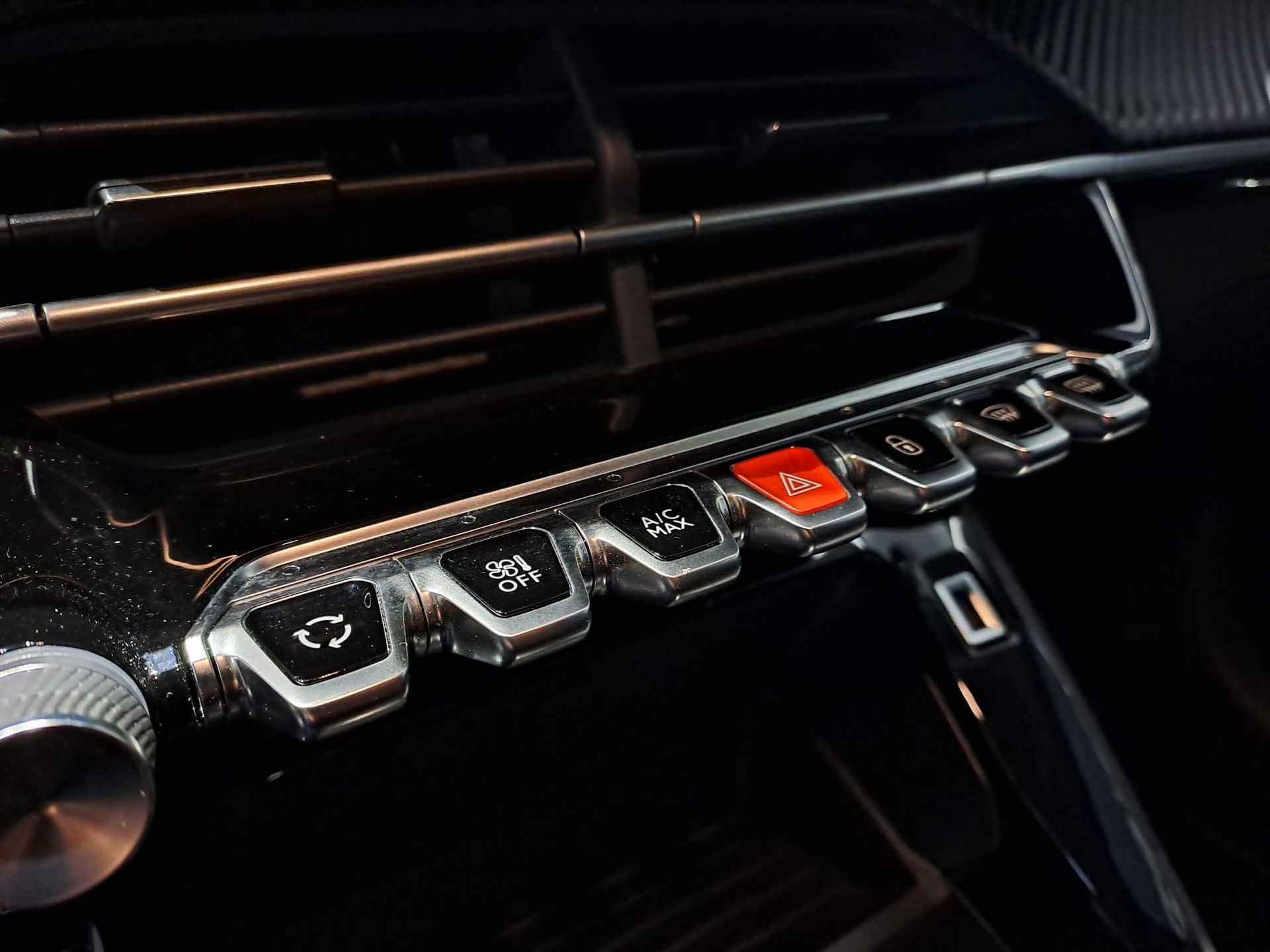 Peugeot e-208 EV Active 50 kWh | Apple Carplay/Android Auto | Parkeersensoren | Airco - 11/24