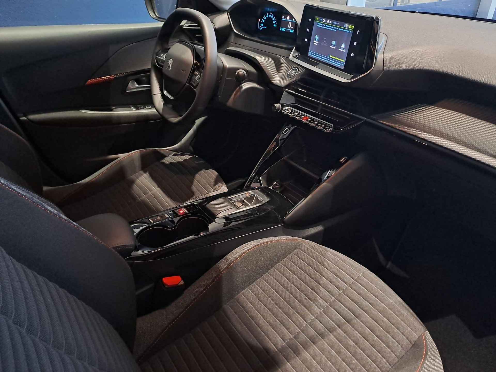 Peugeot e-208 EV Active 50 kWh | Apple Carplay/Android Auto | Parkeersensoren | Airco - 12/24