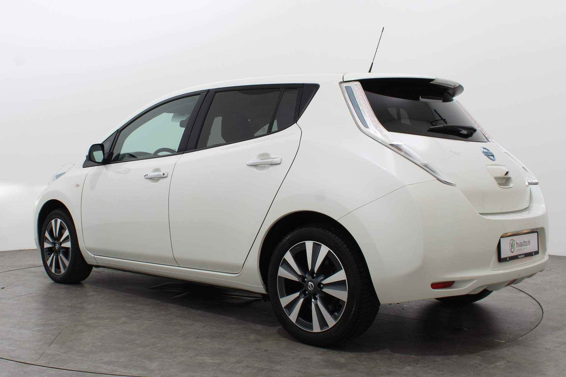 Nissan Leaf TEKNA 30 KWH € 8.950,- na subsidie | Leer | 360 camera - 3/42