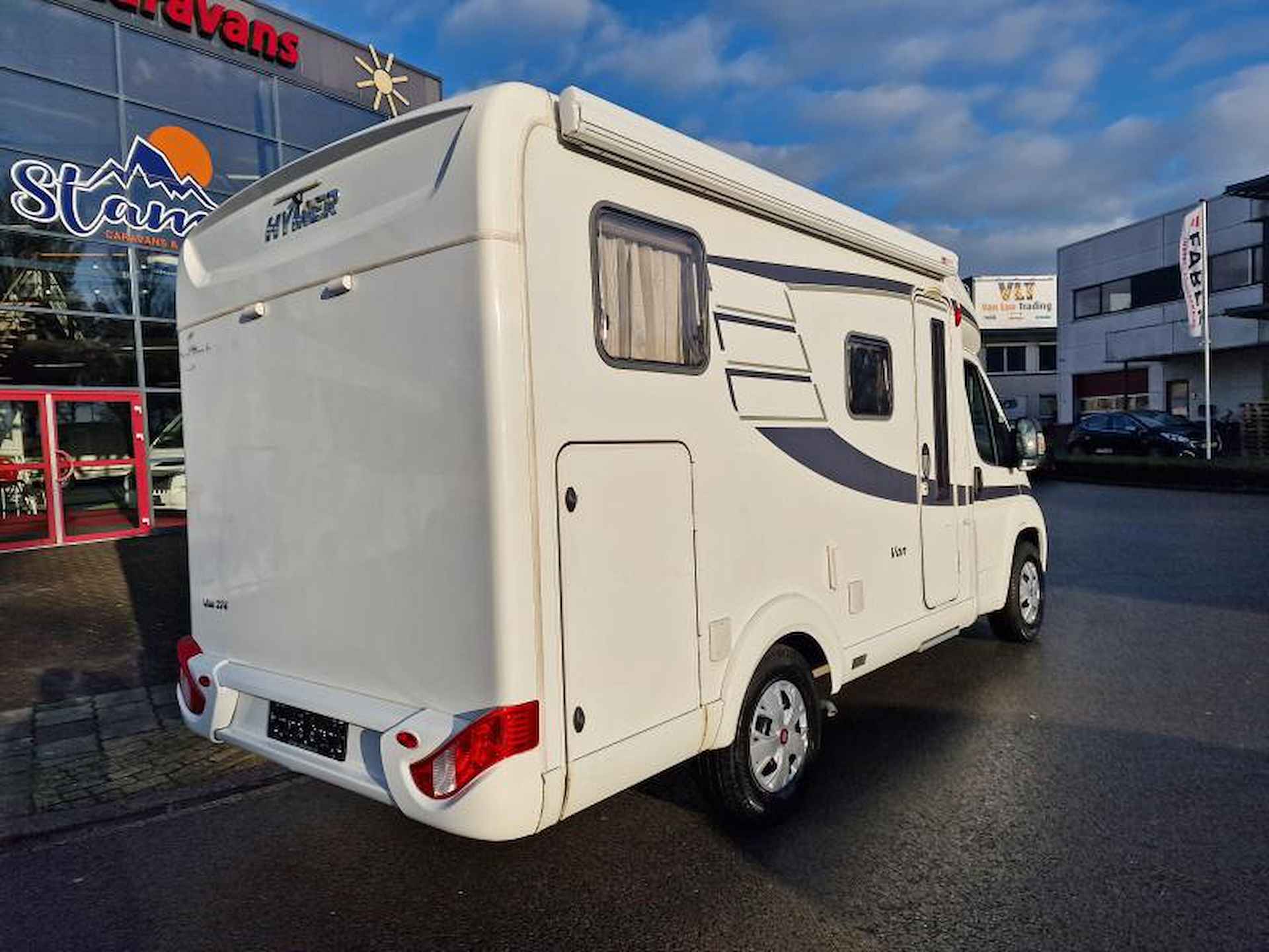 Hymer T  374 enkele bedden - 4/11