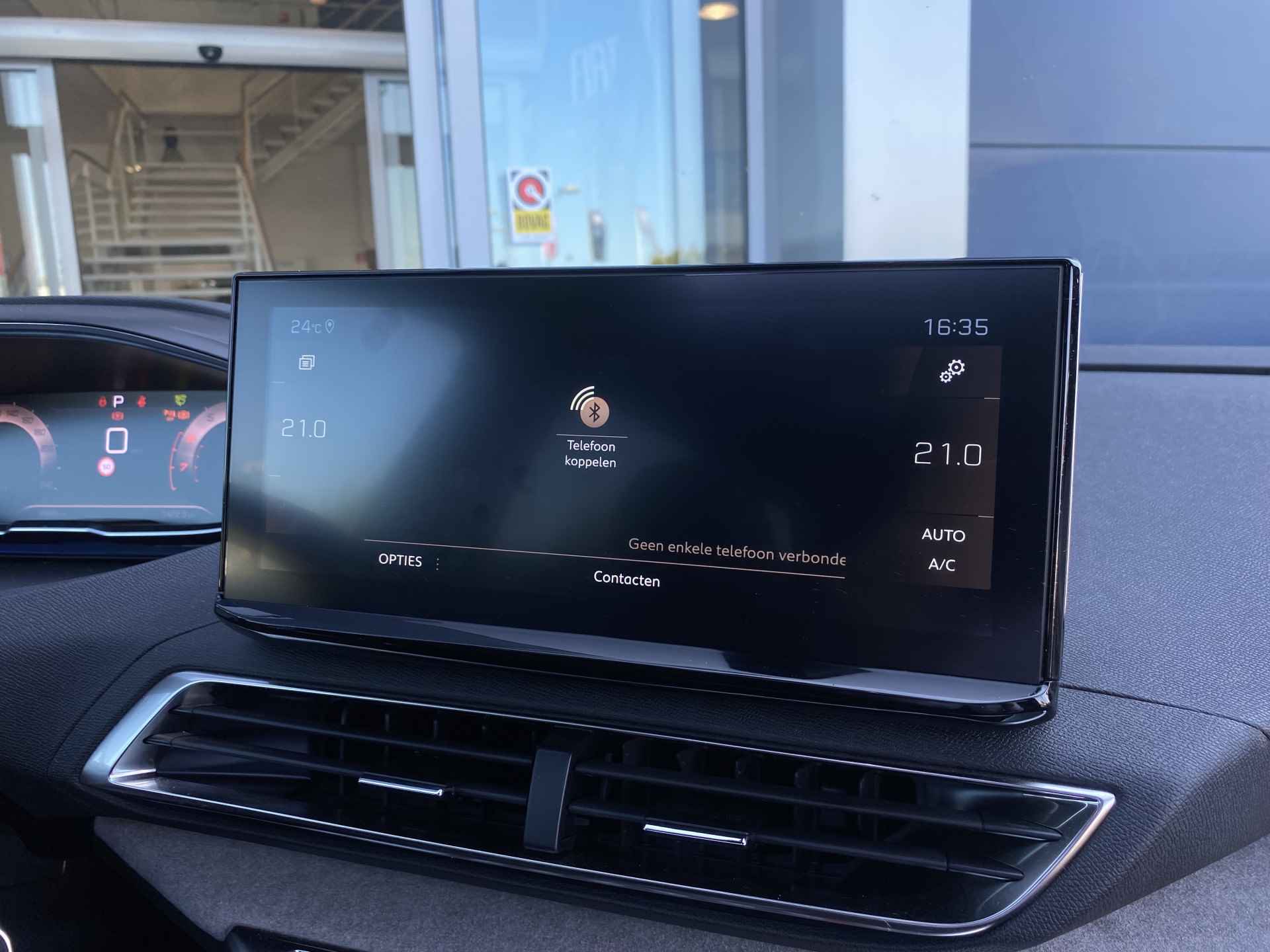 Peugeot 5008 1.2Turbo GT EAT8 | Navigatie | Pano | Elek. Klep | Keyless | ACC | Camera | PDC | Carplay - 24/35