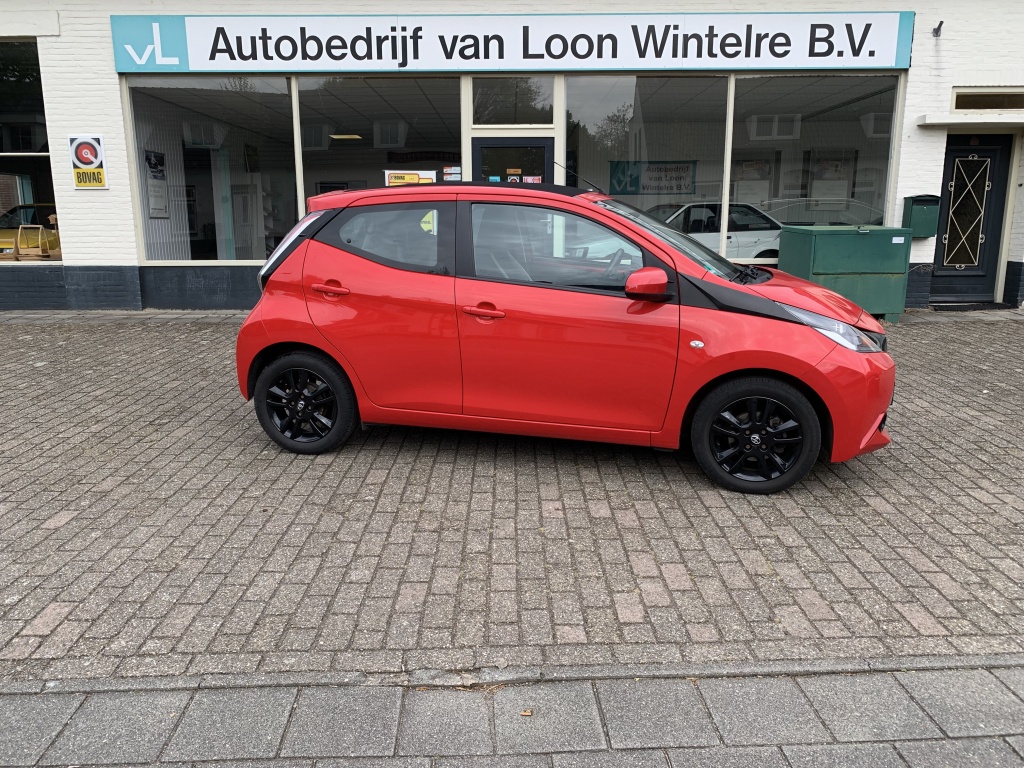 Toyota Aygo 1.0 VVT-i Met elek. open dak