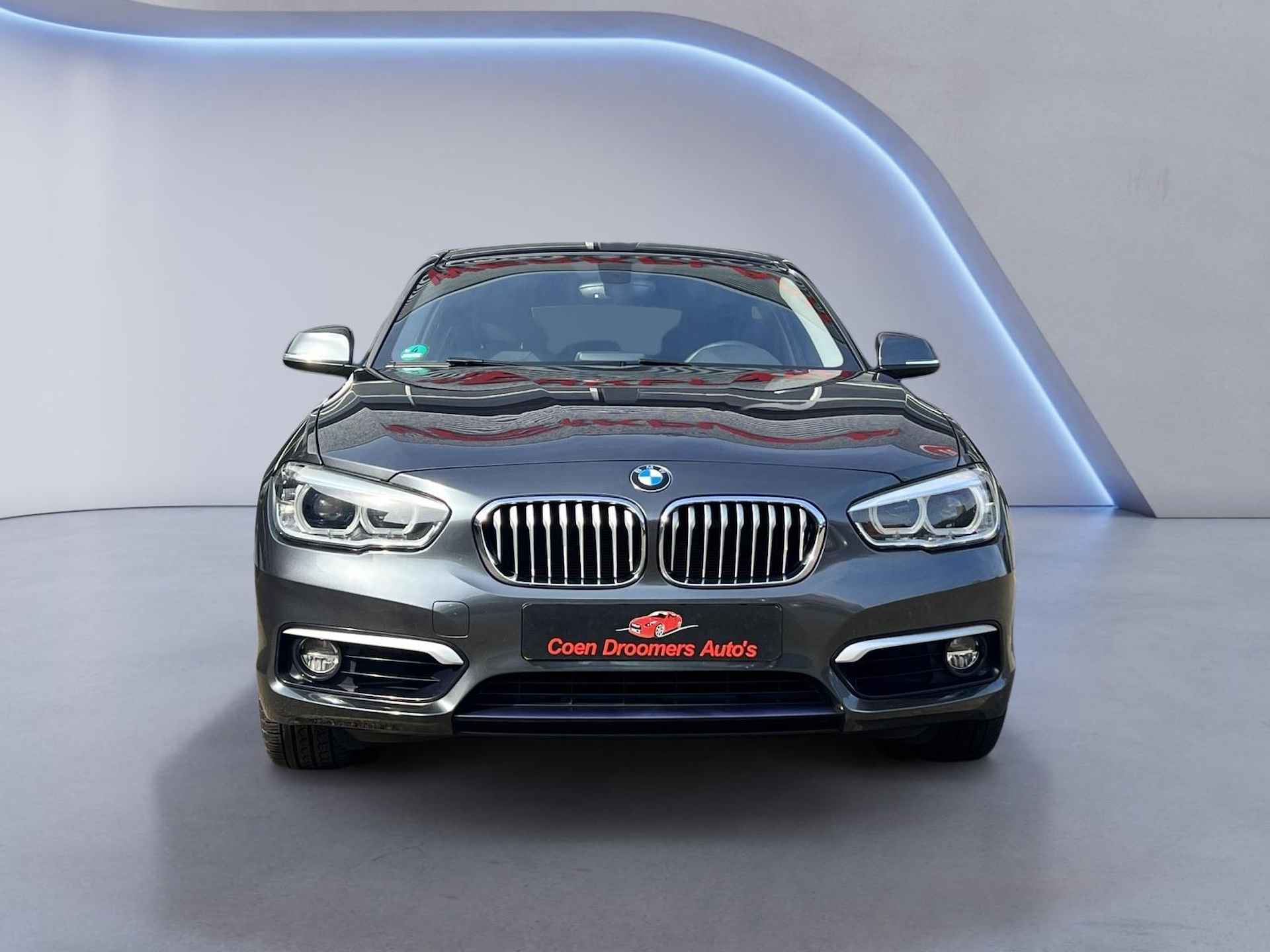 BMW 1-serie 120i Urban Line 184 PK Airconditioning, Isofix, Apple Carplay, Half lederen bekleding, USB/AUX, Cruise Control, 17'' Lichtmetalen velgen, Multifunctioneel stuurwiel, Bluetooth (MET GARANTIE*) - 3/31