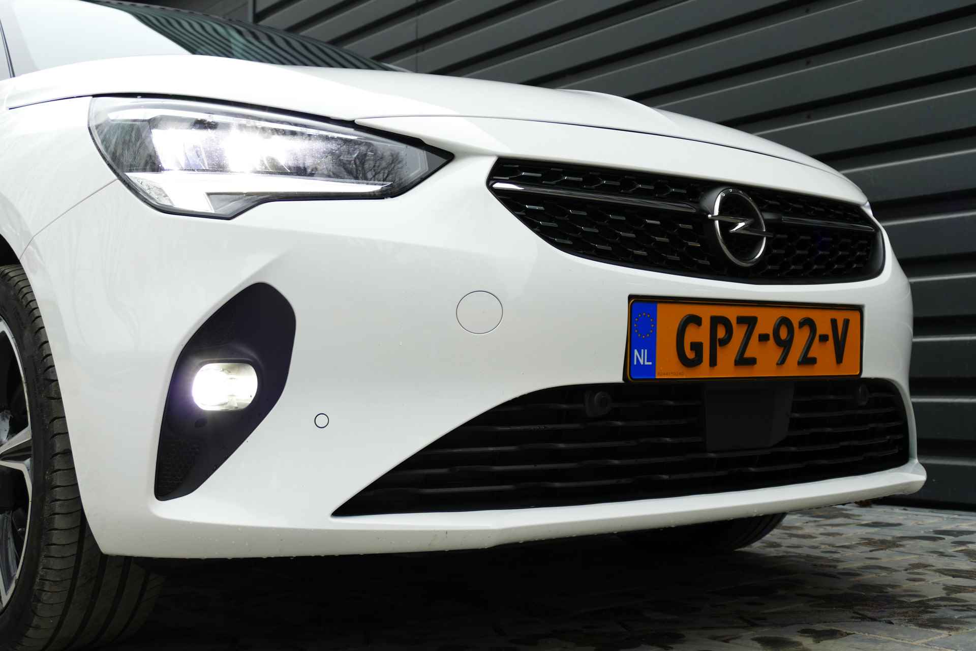 Opel Corsa 1.2 75PK 5-DRS ELEGANCE GS LINE / NAVI / LED / CLIMA / PDC / 17" LMV / PANO.DAK / CAMERA / WINTERPAKKET / BLUETOOTH / CRUISECONT - 8/20