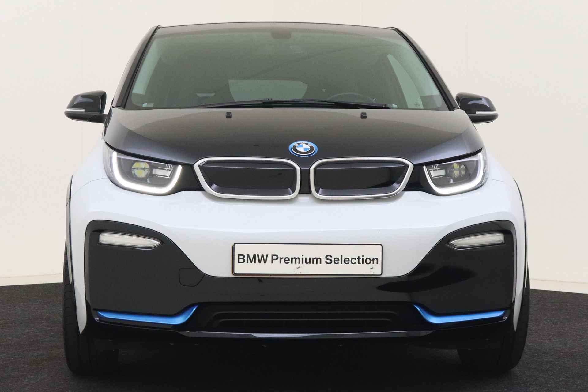 BMW i3 S iPerformance 94Ah 33 kWh / Stoelverwarming / Cruise Control / Navigatie / Multifunctioneel stuurwiel - 5/50