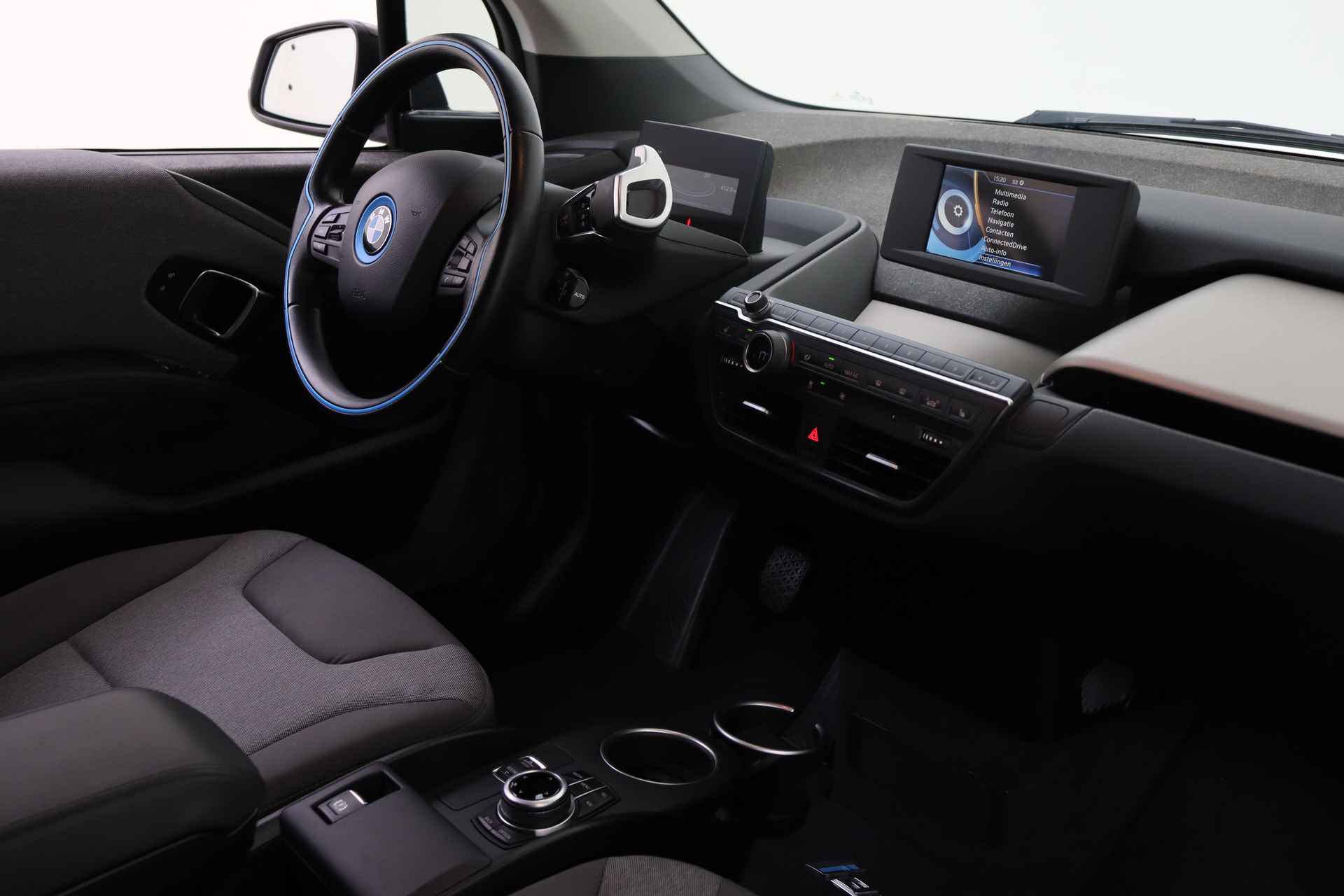 BMW i3 S iPerformance 94Ah 33 kWh / Stoelverwarming / Cruise Control / Navigatie / Multifunctioneel stuurwiel - 17/50