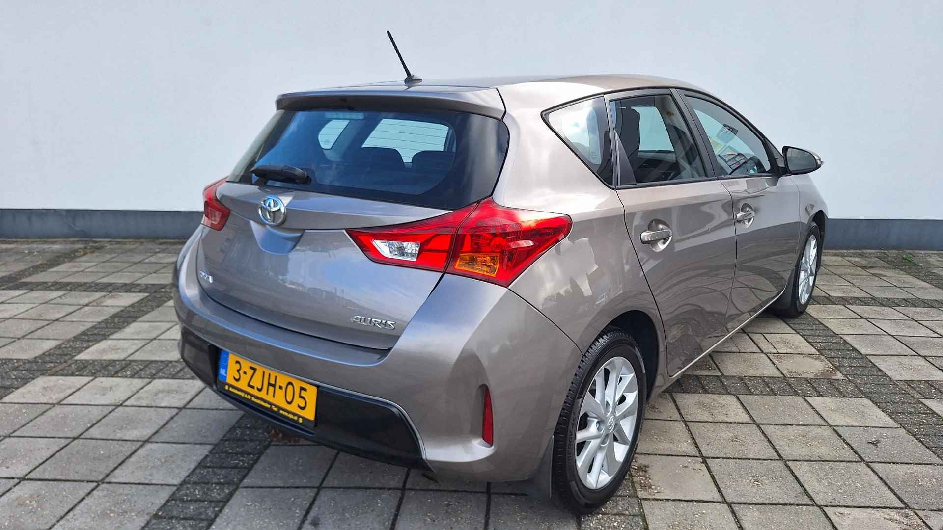 Toyota Auris 1.3 Now rijklaar prijs - 4/27