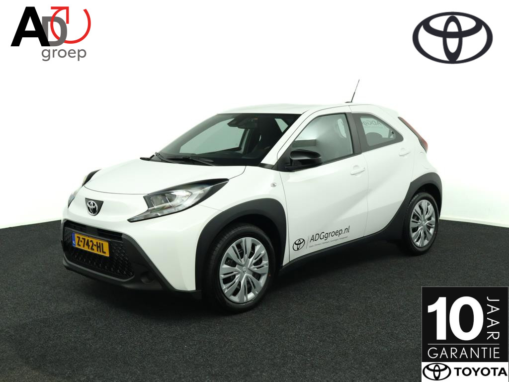 Toyota Aygo X 1.0 VVT-i MT play | Apple Carplay | Android Auto | Achteruitrijcamera | 10 Jaar Garantie | bij viaBOVAG.nl