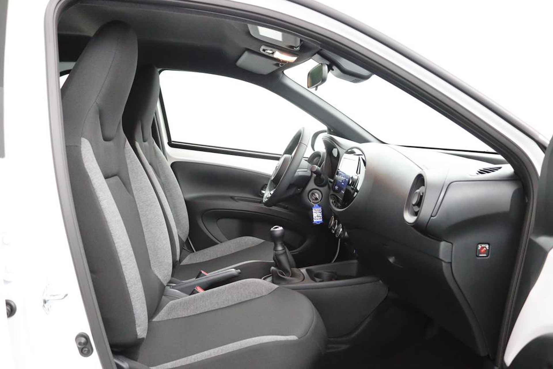 Toyota Aygo X 1.0 VVT-i MT play | Apple Carplay | Android Auto | Achteruitrijcamera | 10 Jaar Garantie | - 10/41
