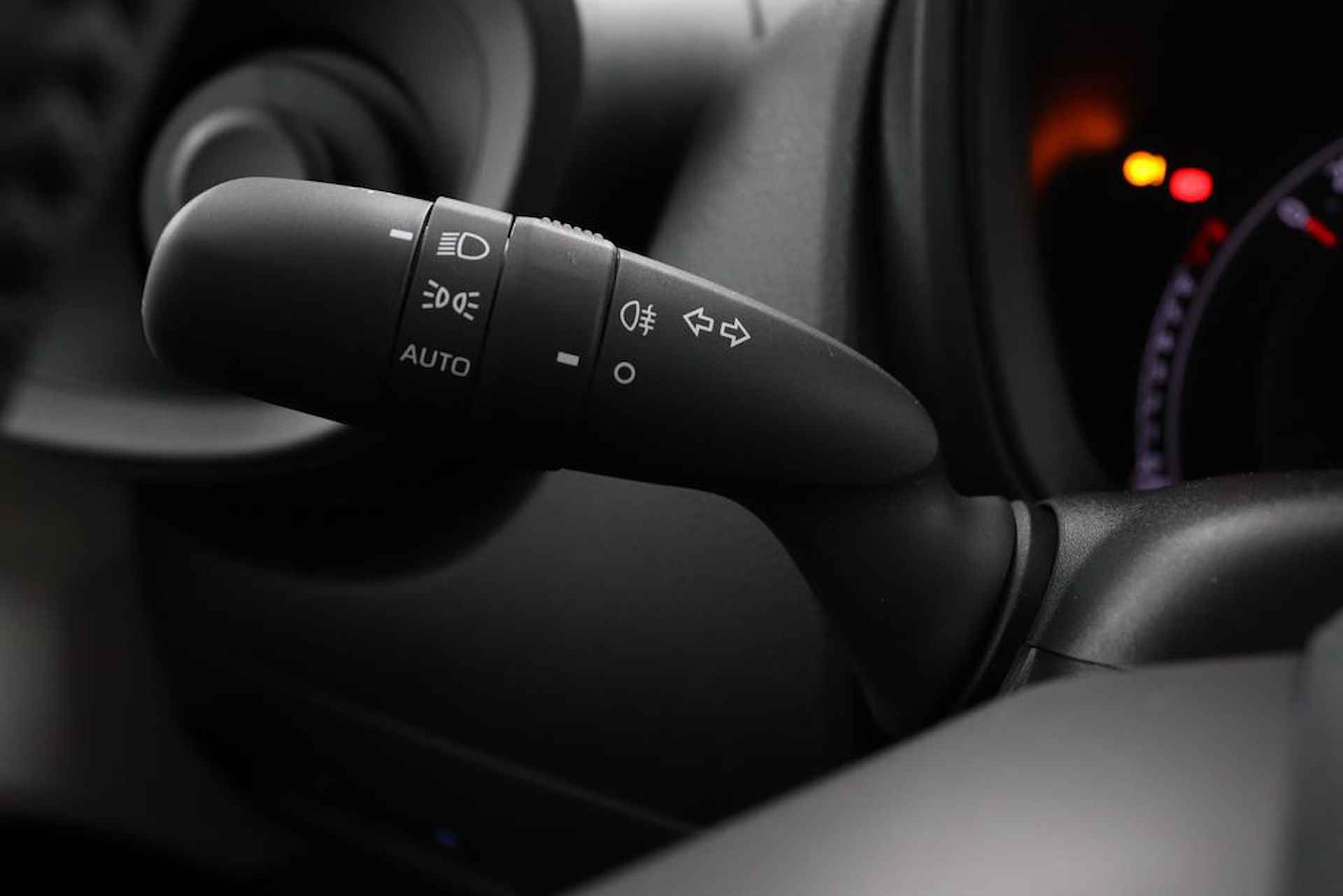 Toyota Aygo X 1.0 VVT-i MT play | Apple Carplay | Android Auto | Achteruitrijcamera | 10 Jaar Garantie | - 22/41