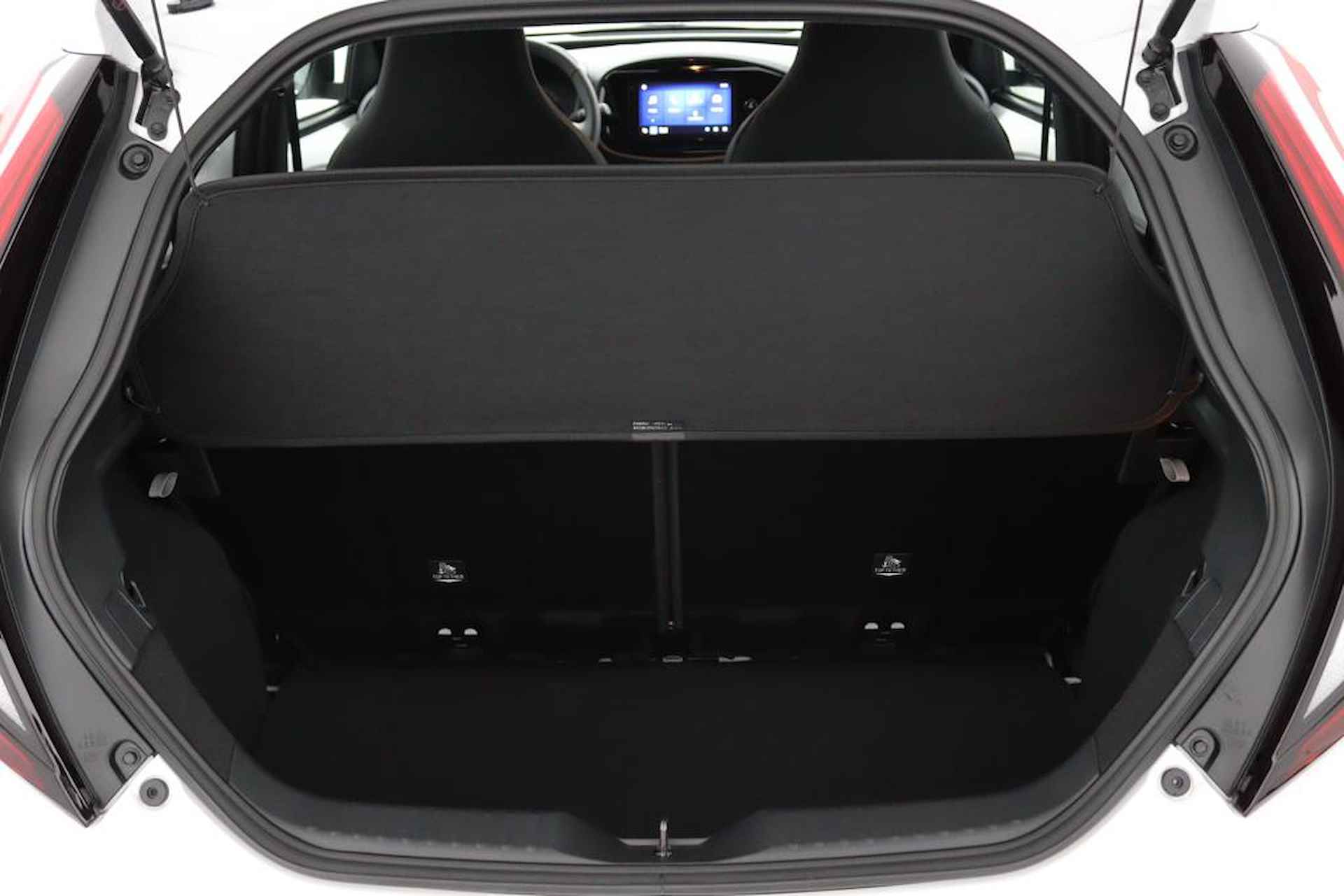 Toyota Aygo X 1.0 VVT-i MT play | Apple Carplay | Android Auto | Achteruitrijcamera | 10 Jaar Garantie | - 24/41
