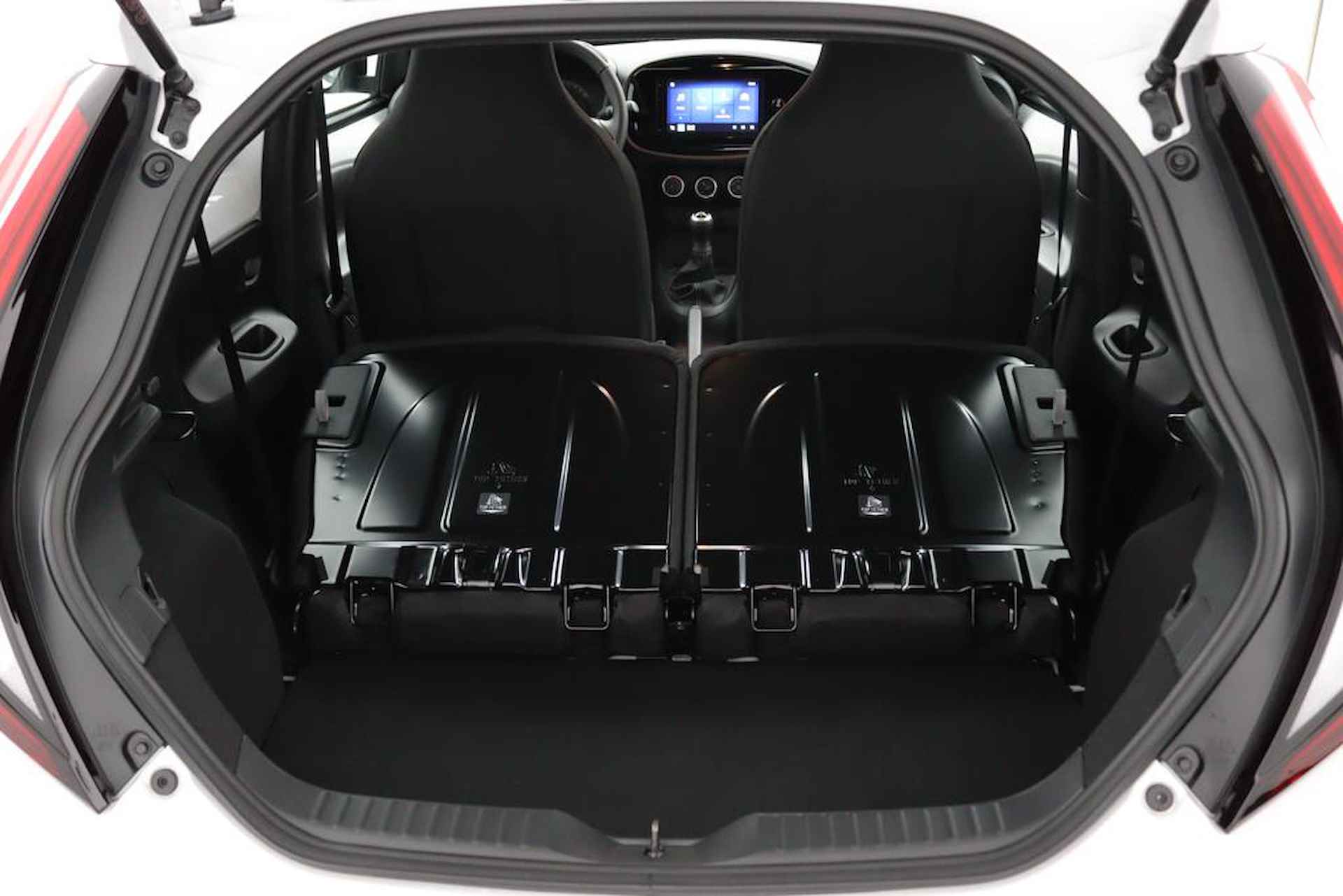 Toyota Aygo X 1.0 VVT-i MT play | Apple Carplay | Android Auto | Achteruitrijcamera | 10 Jaar Garantie | - 26/41