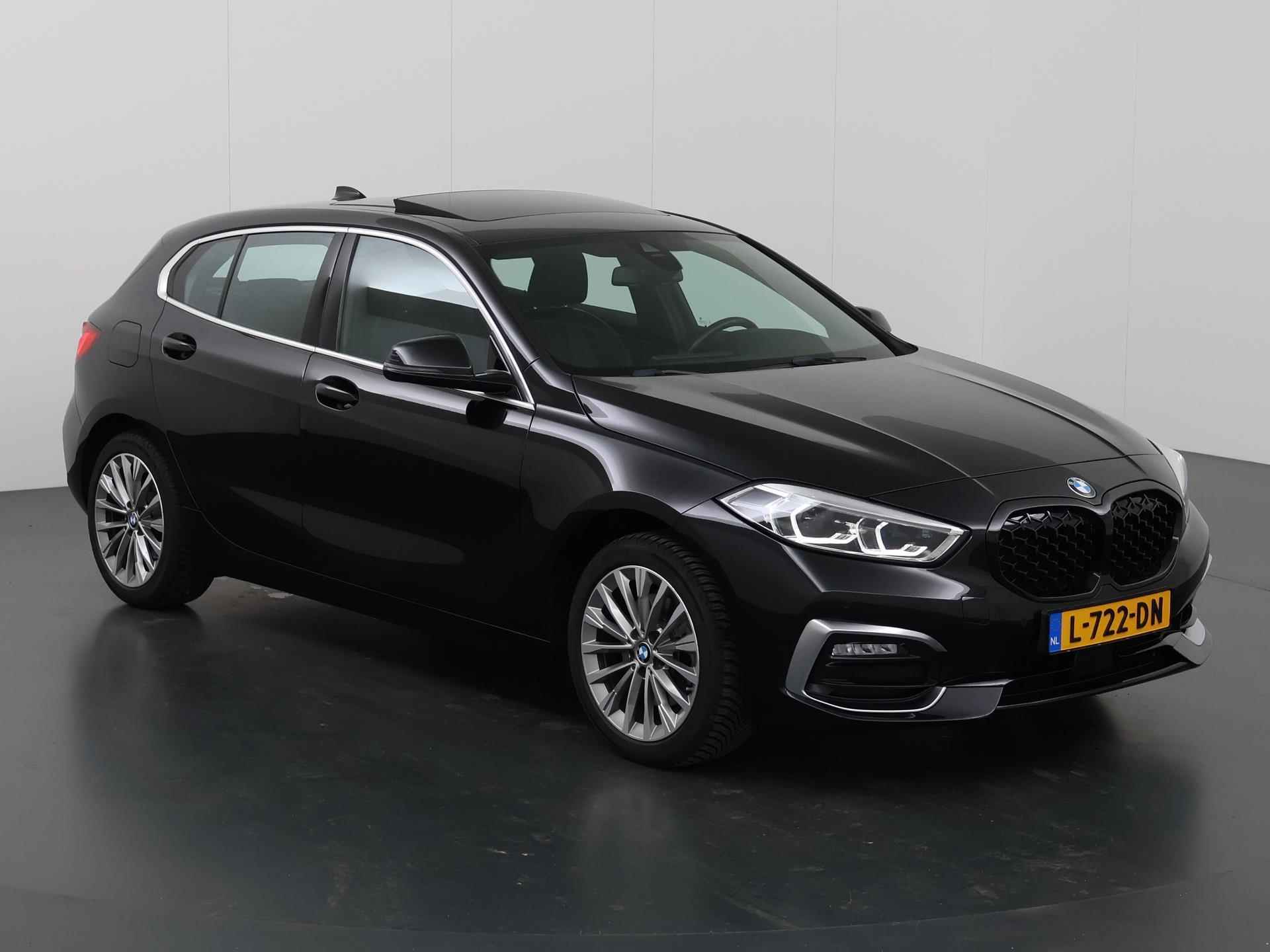 BMW 1-serie 118i High Executive | Panoramadak | Sportstoelen Leder | Virtual Cockpit | Stoelverwarming | Navigatie | Keyless go | - 24/45