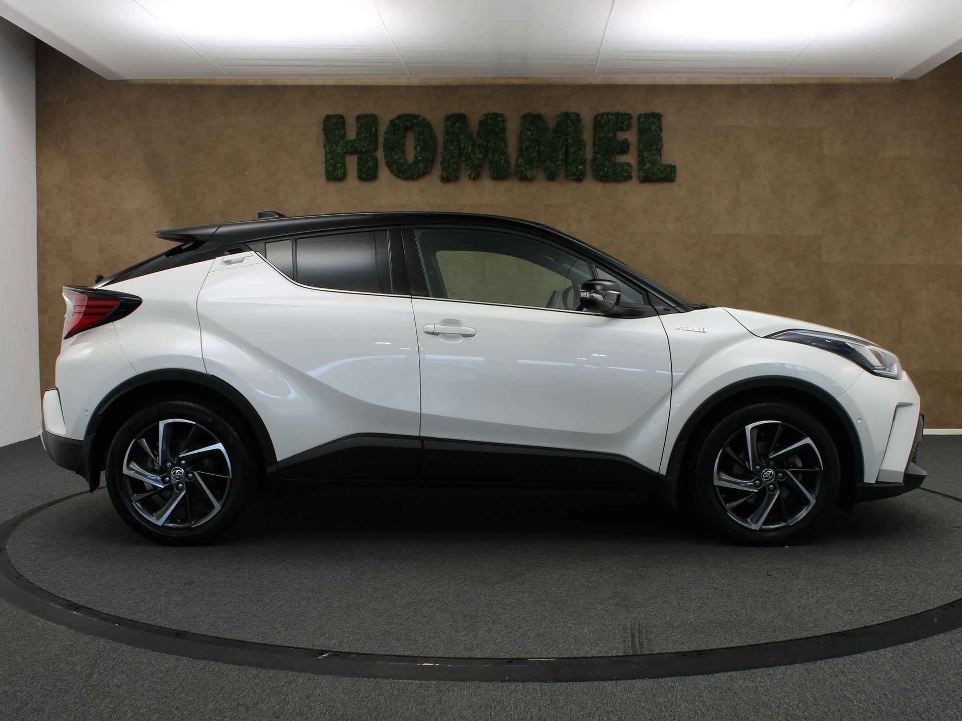 Toyota C-HR 2.0 Hybrid Bi-Tone  - ORIGINEEL NEDERLANDSE AUTO - NAVIGATIE - 18 INCH LICHT METALEN VELGEN - JBL AUDIO - DODEHOEK DETECTIE - PARKEERSENSOREN VOOR EN ACHTER - TWO TONE LAK - VOORSTOELEN VERWARMD - KEYLESS ENTRY/ START - ADAPTIEVE CRUISE CONTROL - 8/38