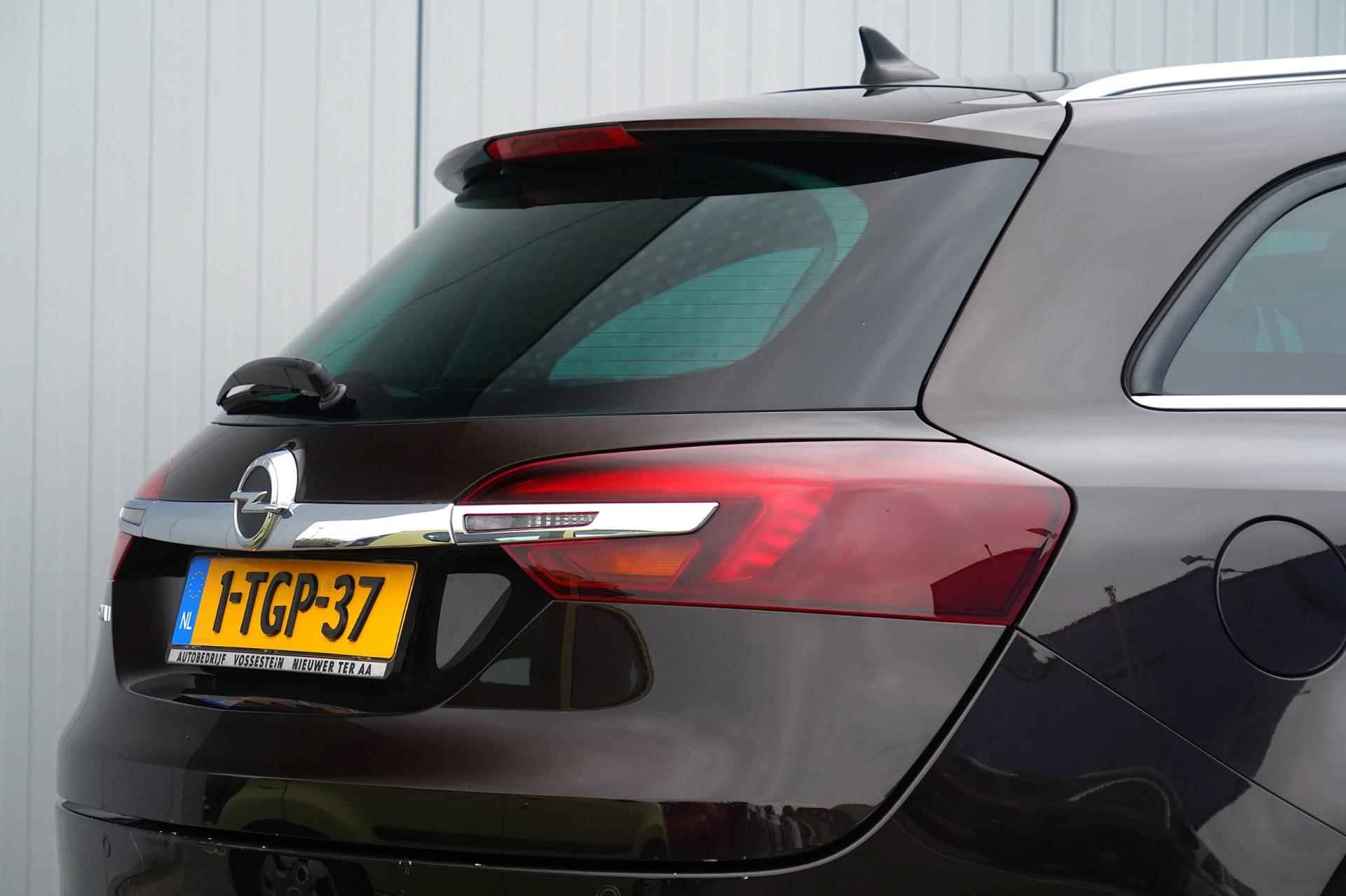 Opel Insignia Sports Tourer 1.4 T EcoFLEX Business+ / Navigatie / Trekhaak / Cruise Control / NL-Auto - 23/32