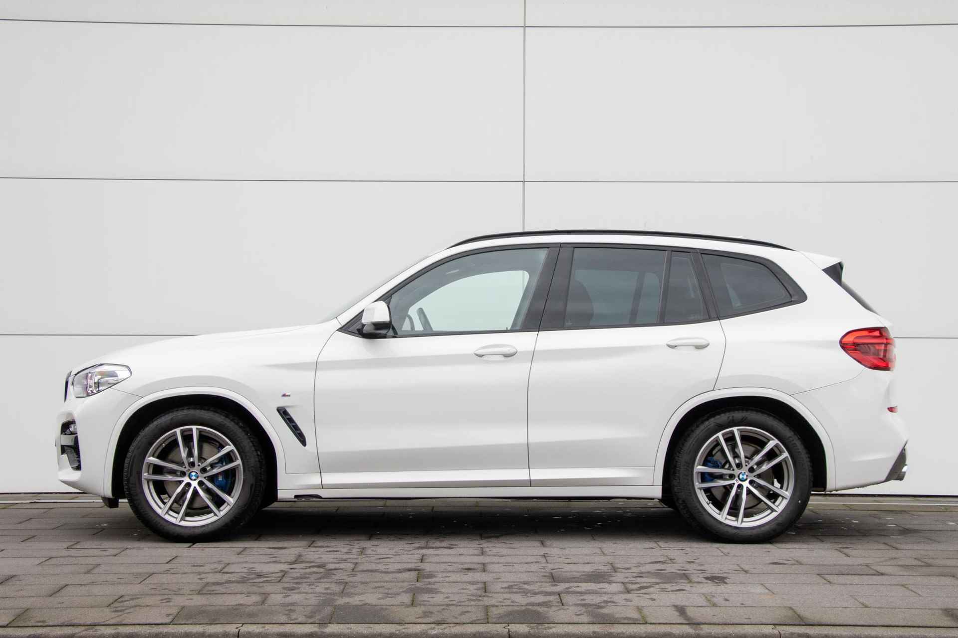 BMW X3 xDrive30i High Executive | M-Sport | Trekhaak | Panorama Dak | Head-Up Display - 2/34