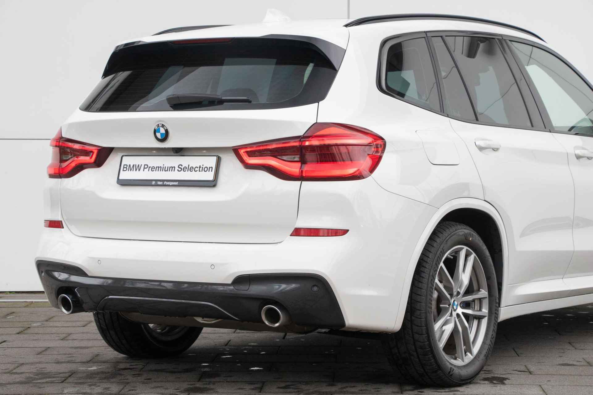 BMW X3 xDrive30i High Executive | M-Sport | Trekhaak | Panorama Dak | Head-Up Display - 33/34