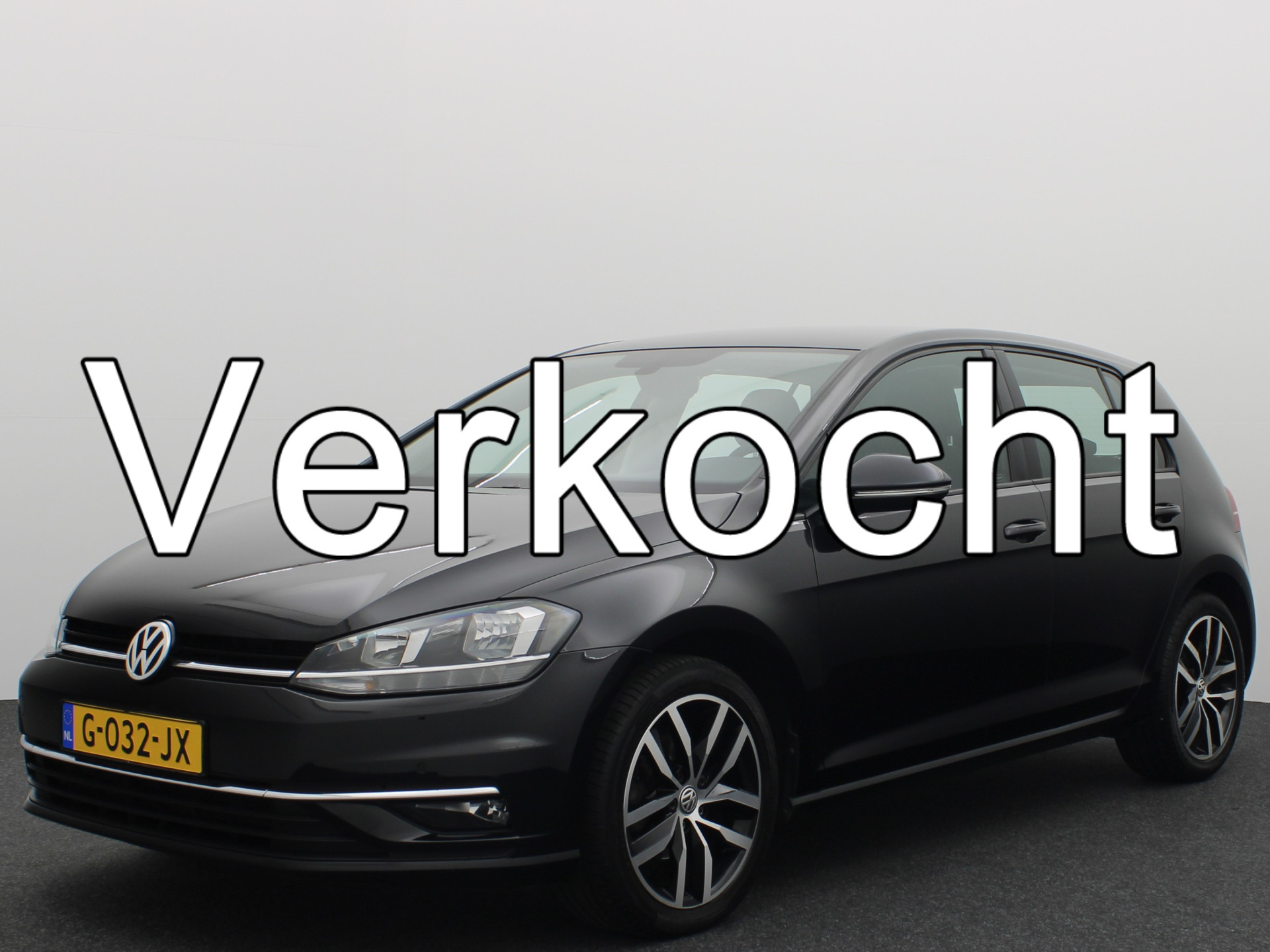 Volkswagen Golf 1.0 TSI Comfortline Business STOELVERW / NAVI / CARPLAY / CLIMA / PDC / BLUETOOTH / ACC / NL-AUTO