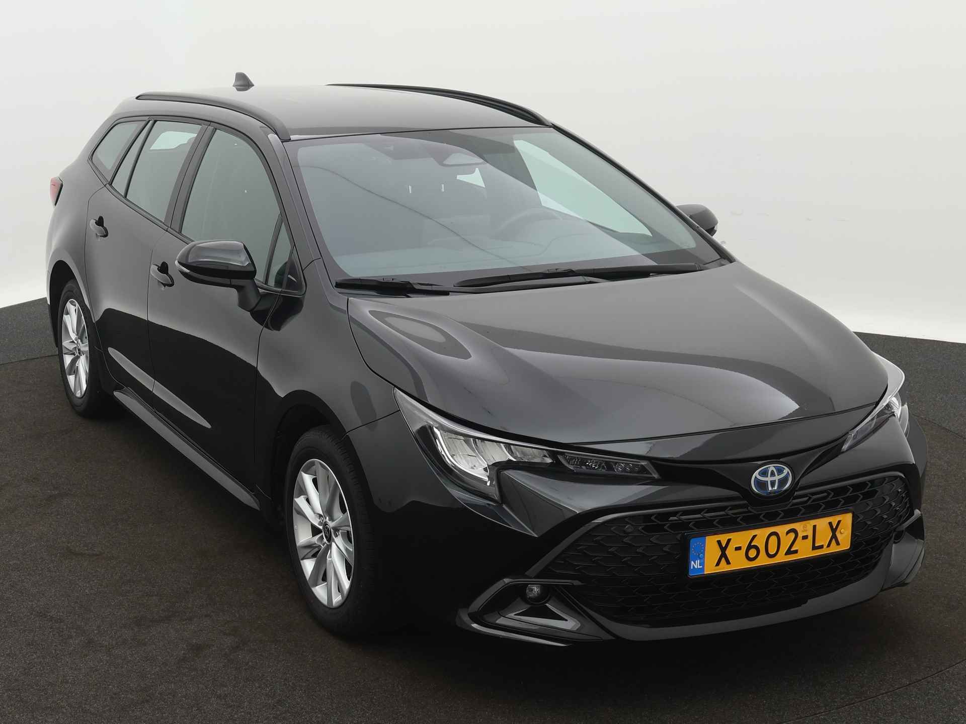 Toyota Corolla Touring Sports Hybrid 140 Active | Navigatie | Camera | Cruise Control Adaptief | LM velgen | - 29/41