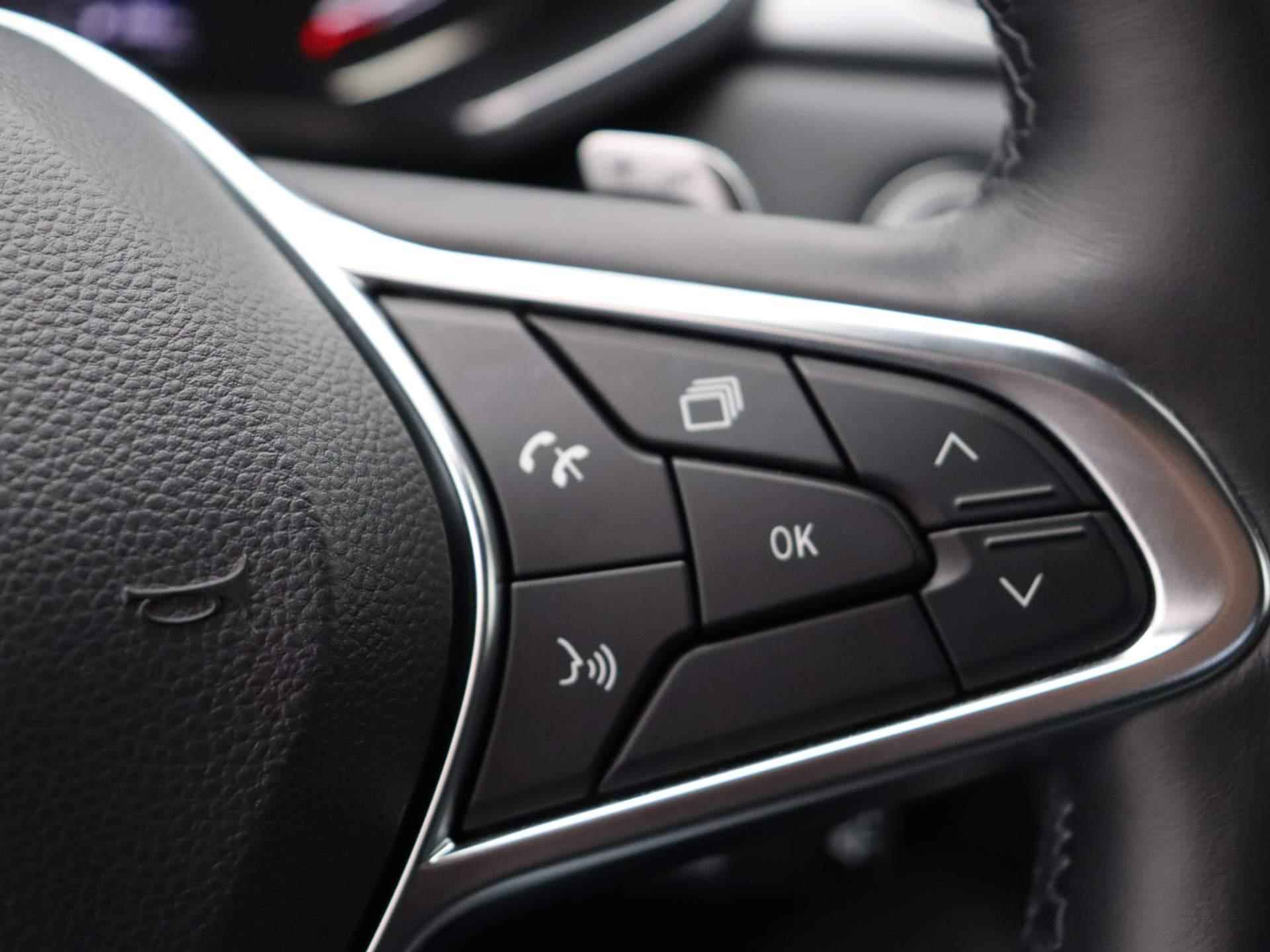 Renault Captur Mild Hybrid 140pk | Cruise Control | Stuur en Stoelverwarming | Navigatie | Achteruitrijcamera | Climate control | Automaat! | - 18/43
