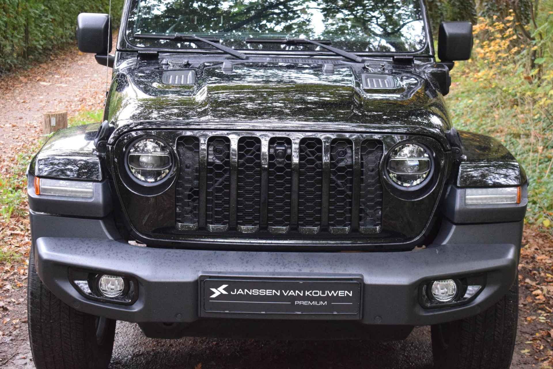 Jeep Wrangler Unlimited 4xe 380pk Sahara / Schuifdak / Trekhaak / Front Camera - 42/77