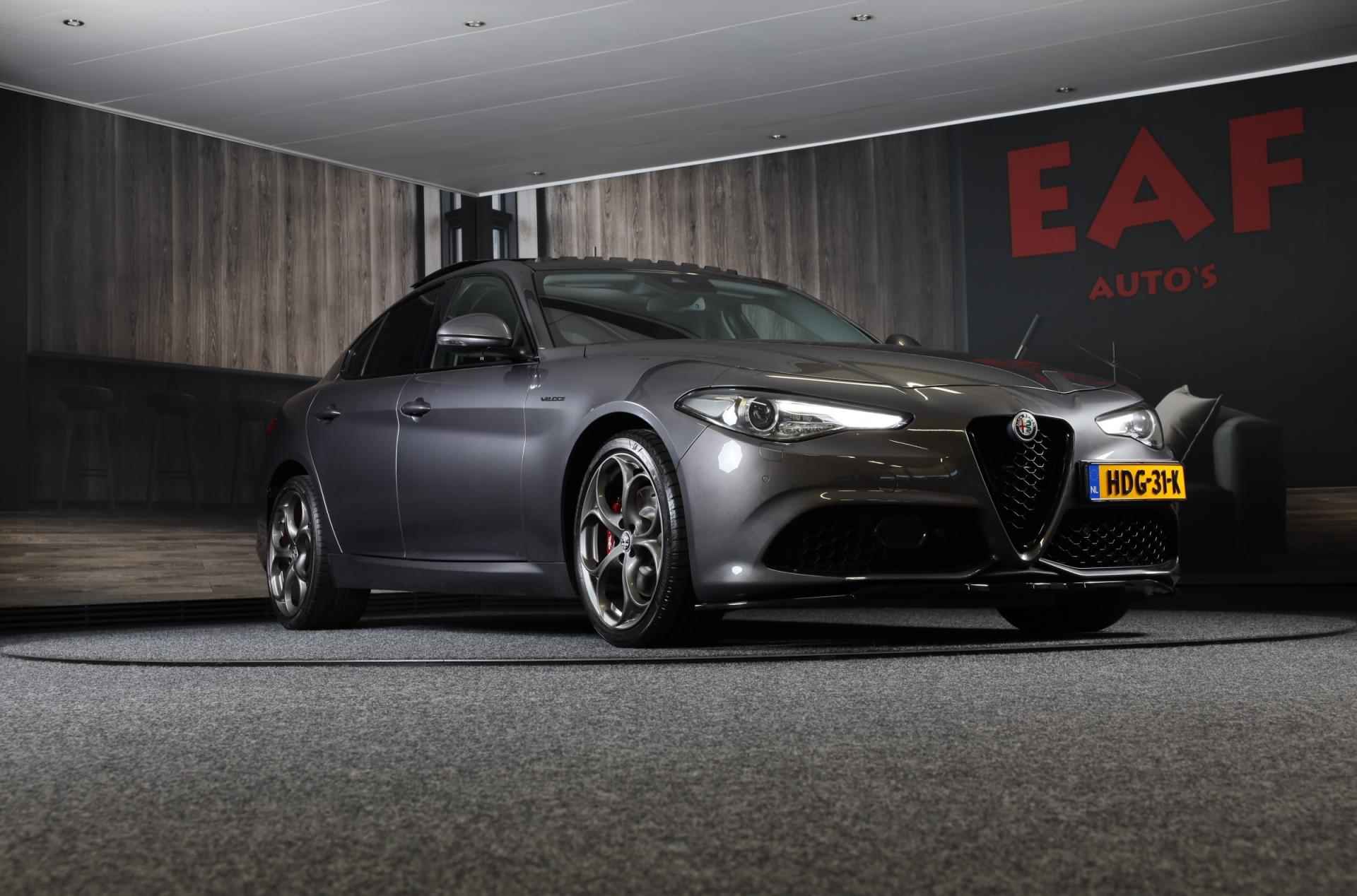 Alfa Romeo GIULIA 2.0 T AWD Veloce / 280 PK / AUT / Leder Interieur / HK / Elek Stoelen / Camera / Navi / Ecc / Led / Pdc / 19 In - 33/54