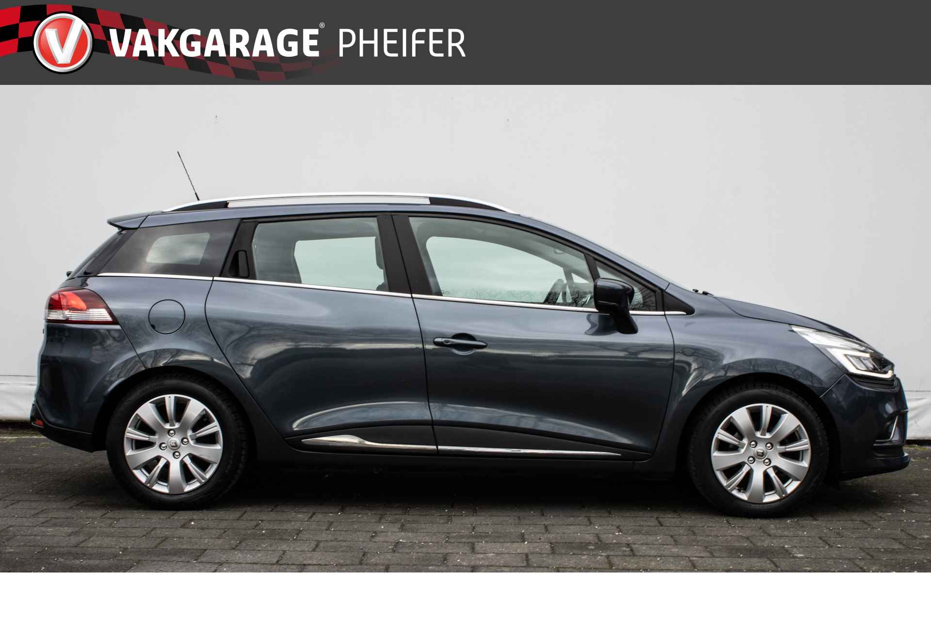 Renault Clio Estate 1.5 dCi Ecoleader Intens Navigatie/ Pdc/ Tel. bluetooth/ Cruise control/ Half leer/ Lmv - 10/29