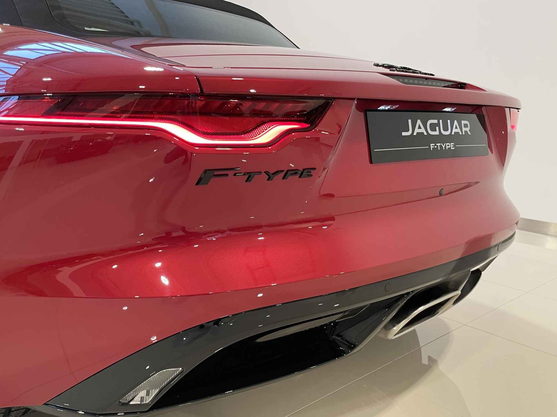 Jaguar F-TYPE P300 Limited Edition RWD | 5 jaar garantie | NP: 132.400 - 23/34