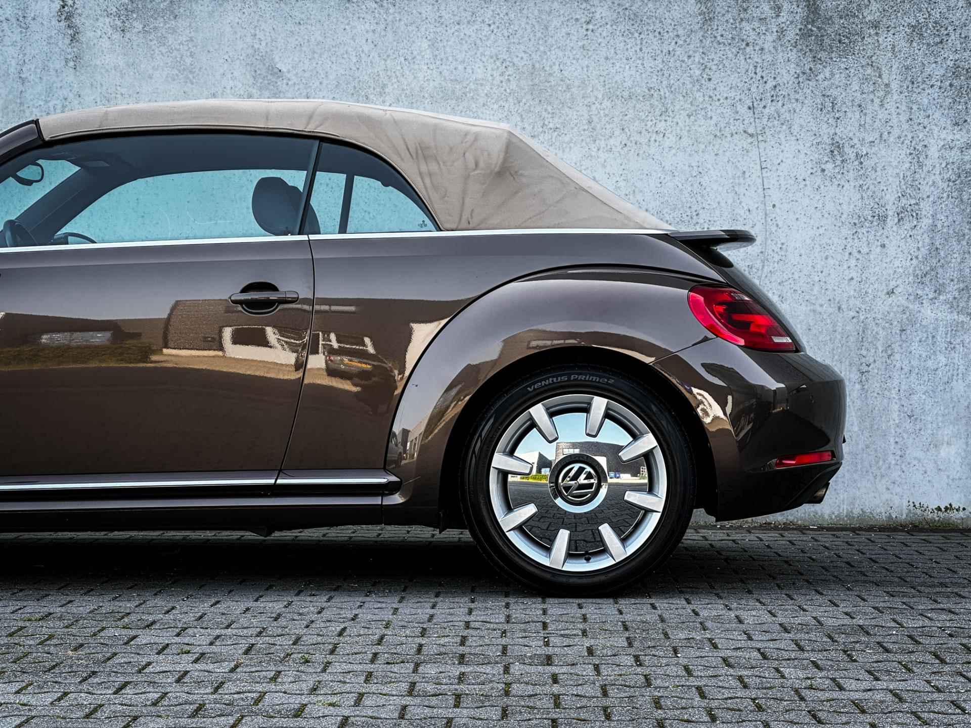 Volkswagen Beetle Cabriolet 1.4 TSI Exclusive | Clima | Leder | Cruise | LED | Navi | Stoelverw. | Windscherm | Uniek! | - 11/49