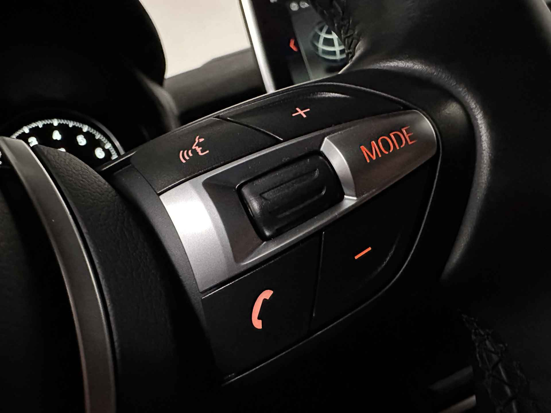 BMW 2 Serie Active Tourer 225xe Plug in Hybrid PHEV | Sportstoelen Leder | Carplay | Led | Head-up Display | Navi Prof | - 17/38