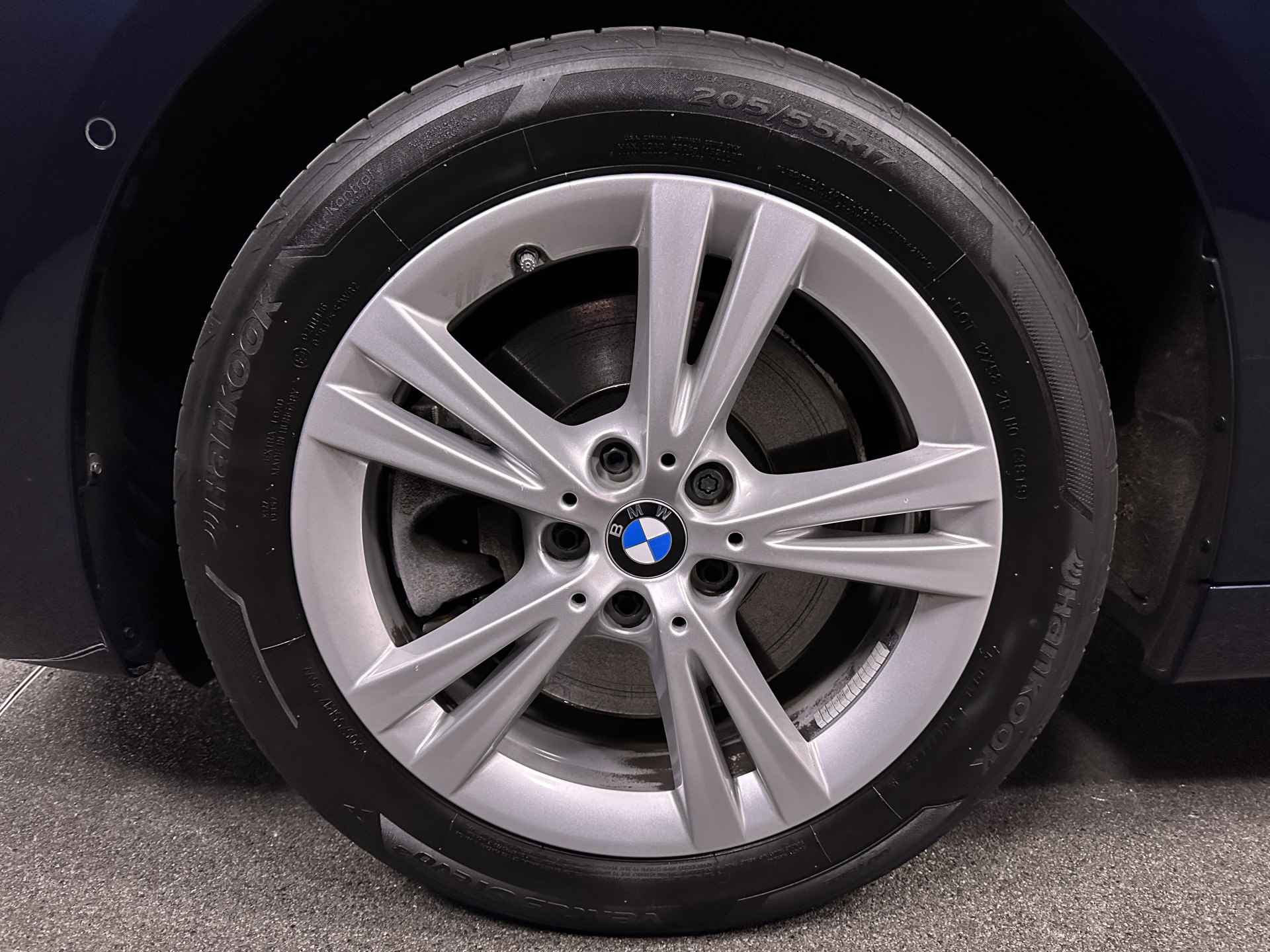 BMW 2 Serie Active Tourer 225xe Plug in Hybrid PHEV | Sportstoelen Leder | Carplay | Led | Head-up Display | Navi Prof | - 25/38