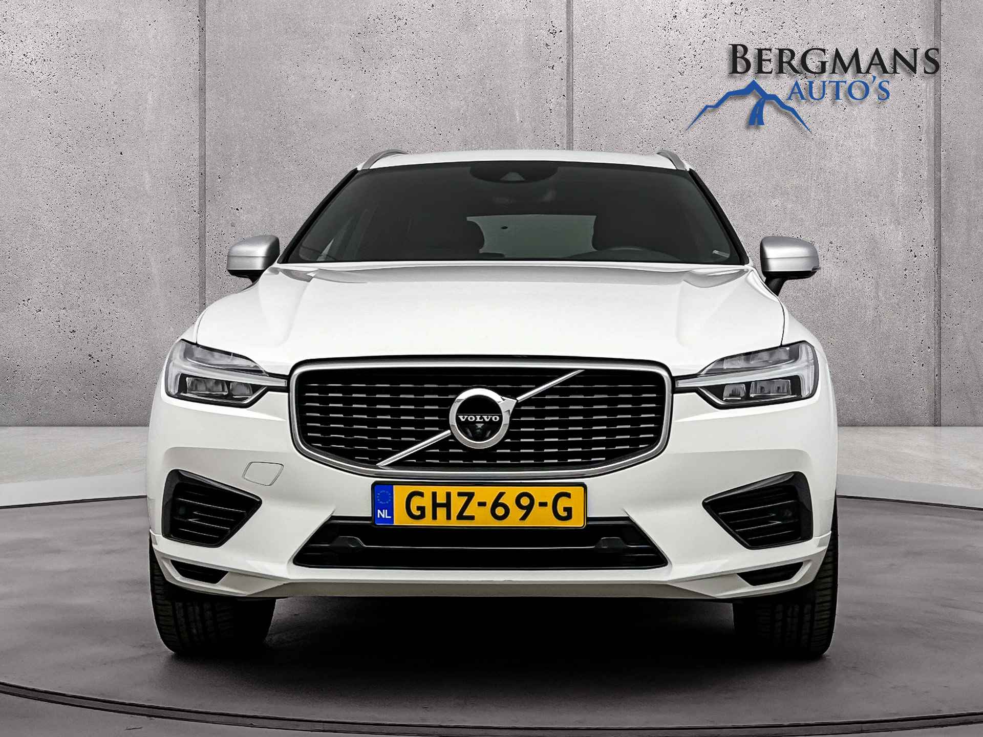 Volvo XC60 2.0 T8 Twin Engine AWD R-Design // LUCHTVERING // 21 INCH // 1e EIGENAAR // - 20/27