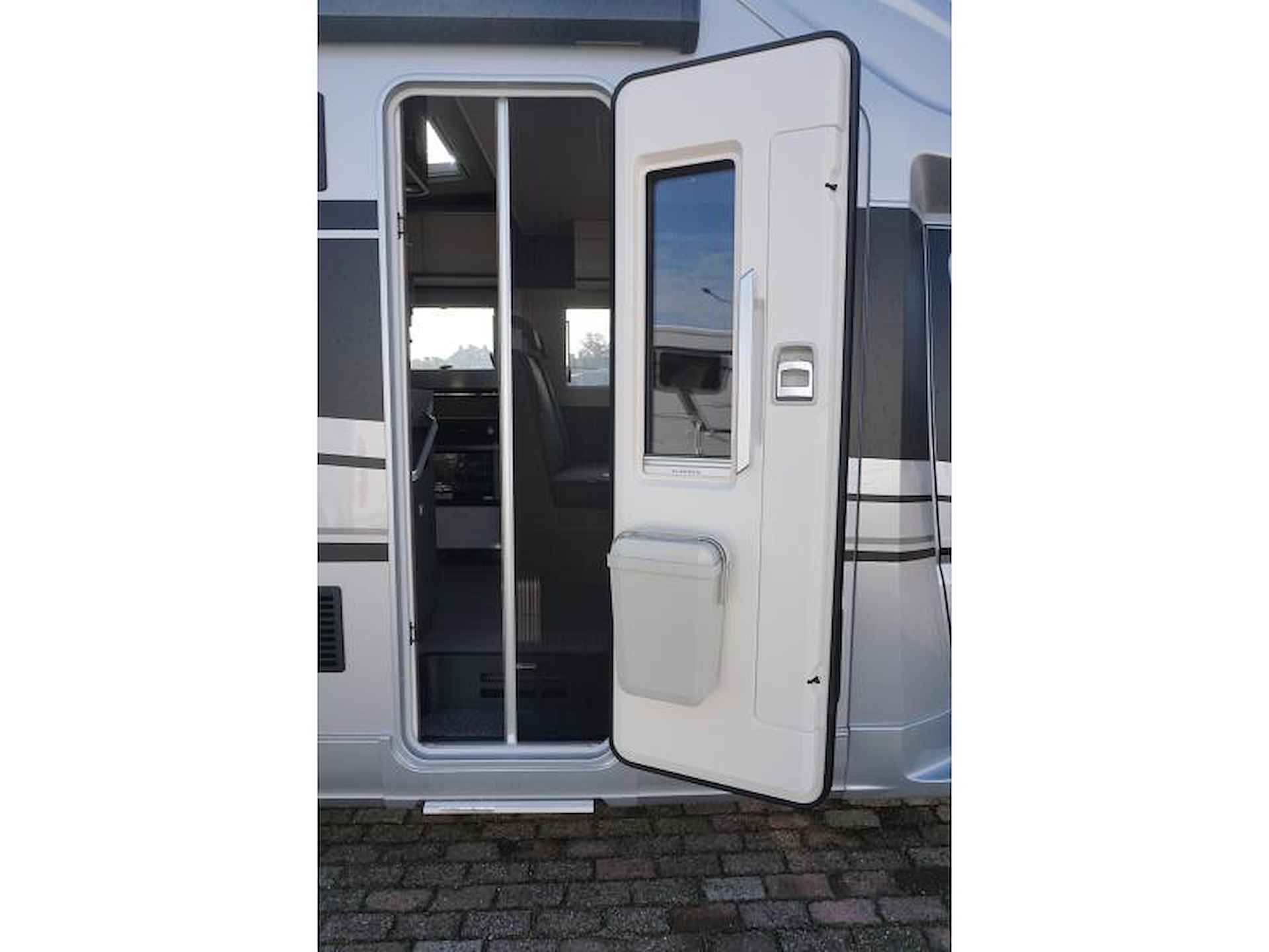 Adria Matrix Supreme 670 SL !!VERKOCHT!!! - 6/17