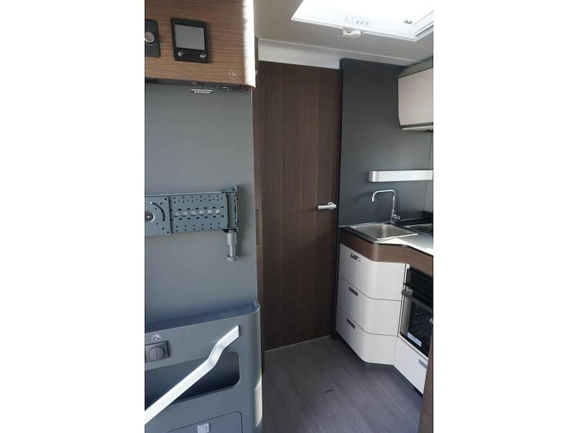 Adria Matrix Supreme 670 SL !!VERKOCHT!!! - 10/17