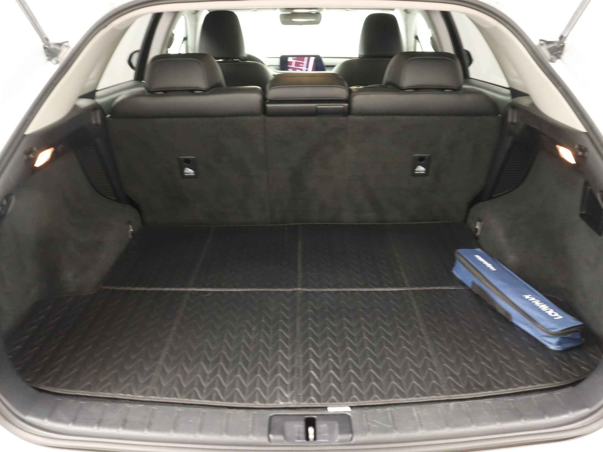 Lexus RX 450h 4WD | Navigatie | Lederen bekleding | Stoelverwarming | Stoelverkoeling | Trekhaak | - 40/50