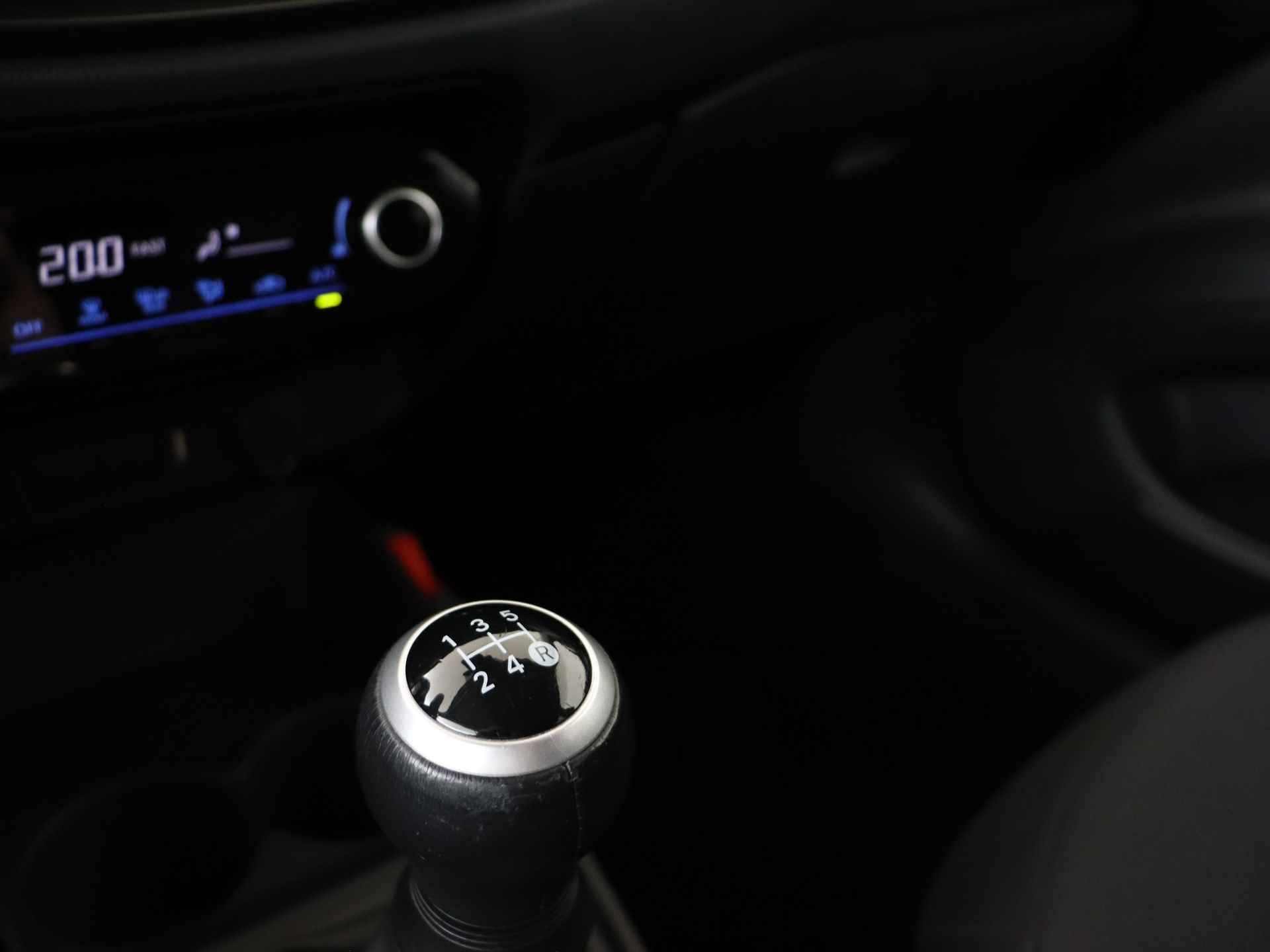 Toyota Aygo X 1.0 VVT-i MT first | 1e Eigenaar | Camera | Cruise Control/Adaptive | LED | DAB+ | Climate Control | - 13/44