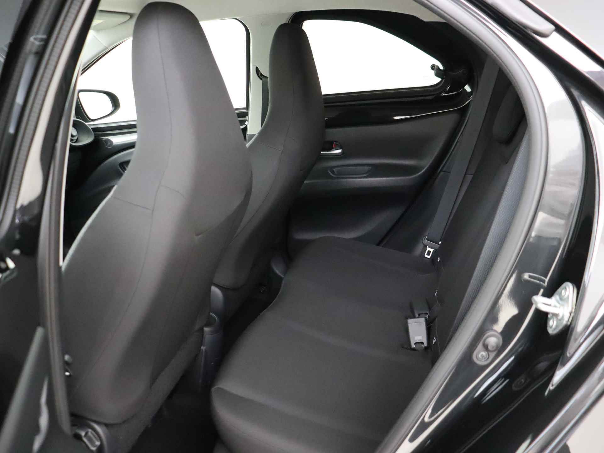Toyota Aygo X 1.0 VVT-i MT first | 1e Eigenaar | Camera | Cruise Control/Adaptive | LED | DAB+ | Climate Control | - 21/44