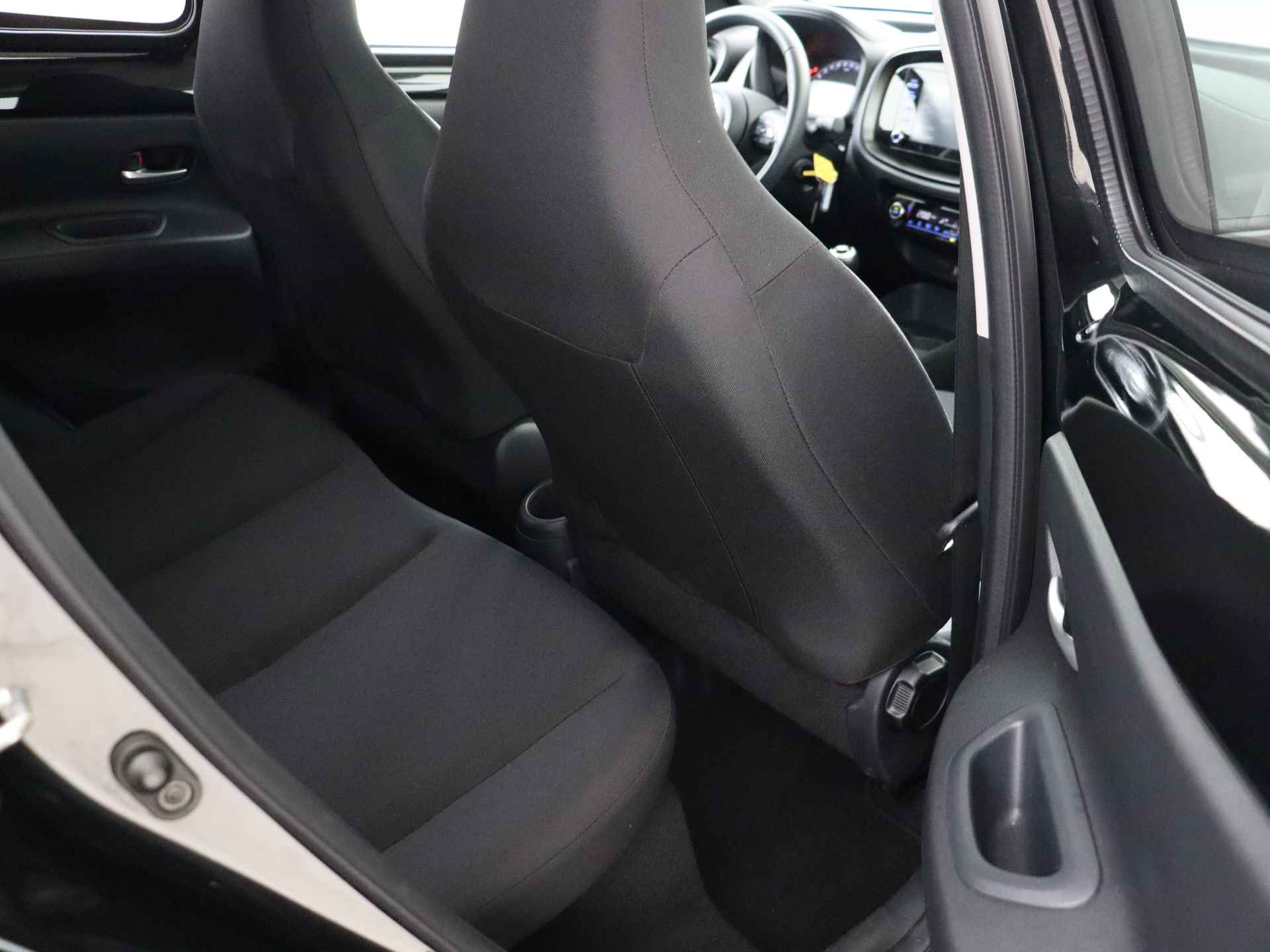 Toyota Aygo X 1.0 VVT-i MT first | 1e Eigenaar | Camera | Cruise Control/Adaptive | LED | DAB+ | Climate Control | - 31/44