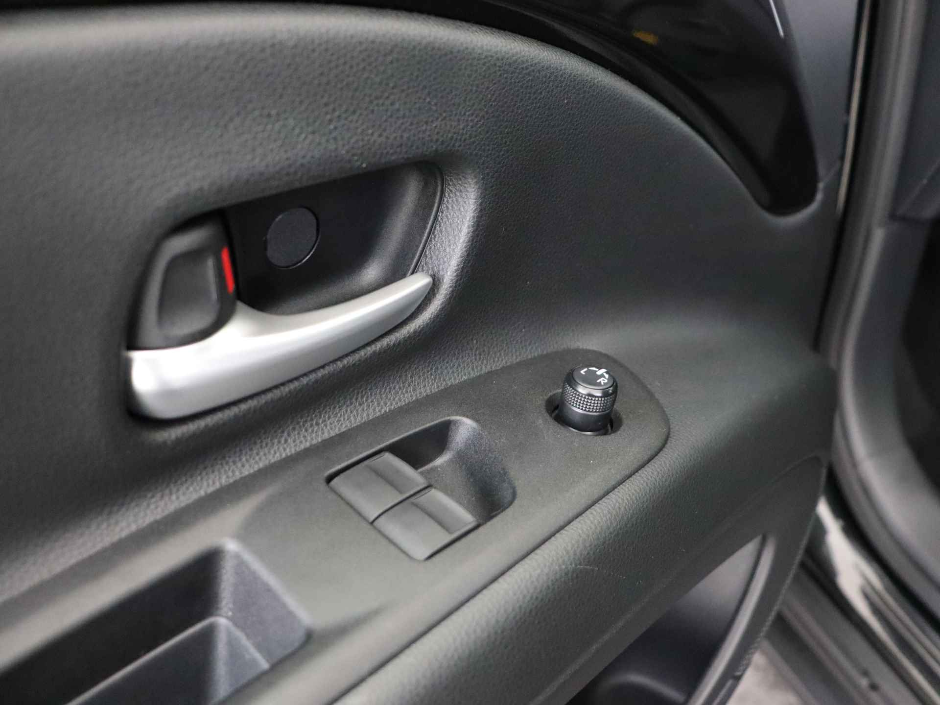 Toyota Aygo X 1.0 VVT-i MT first | 1e Eigenaar | Camera | Cruise Control/Adaptive | LED | DAB+ | Climate Control | - 34/44