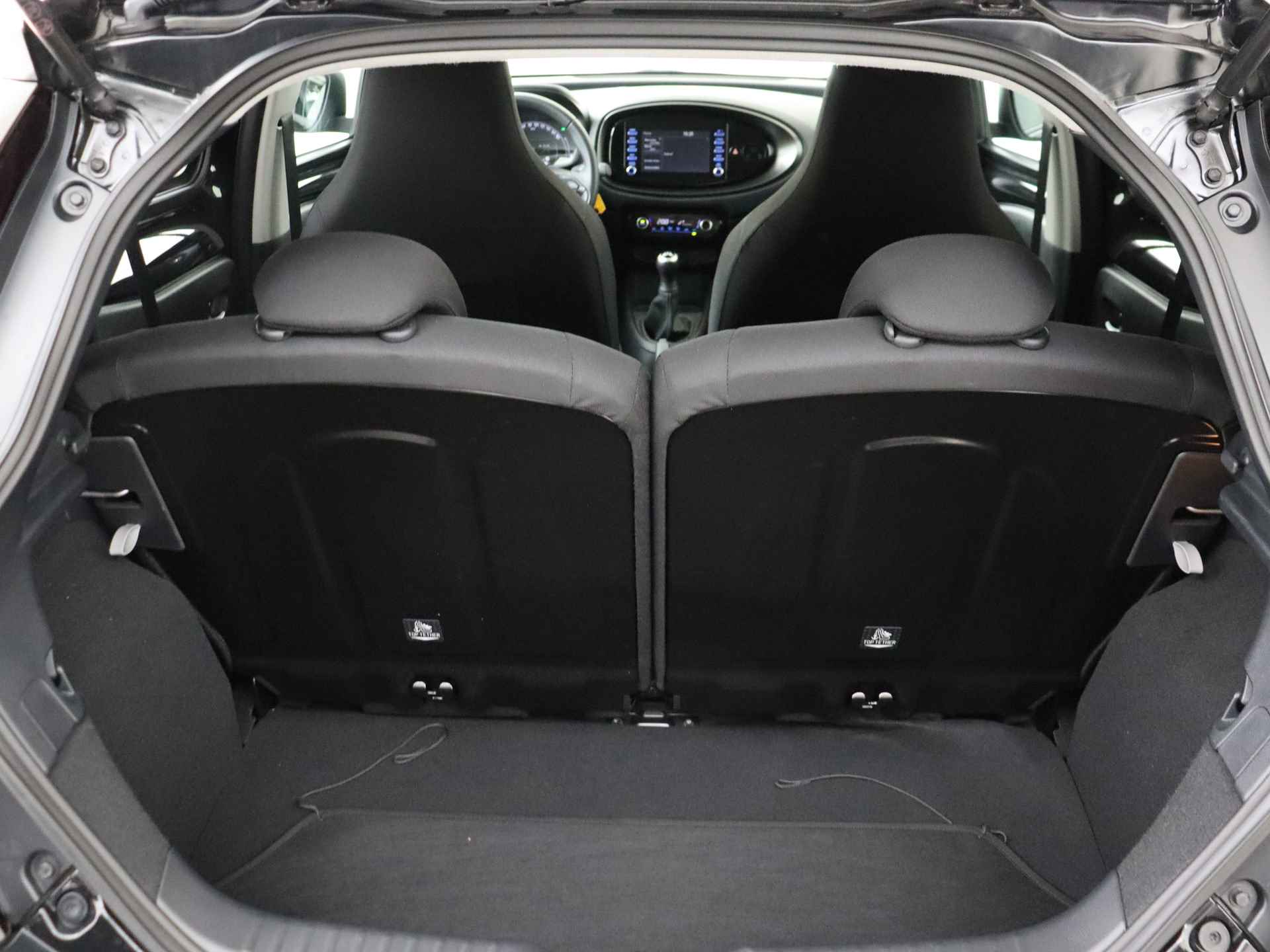 Toyota Aygo X 1.0 VVT-i MT first | 1e Eigenaar | Camera | Cruise Control/Adaptive | LED | DAB+ | Climate Control | - 38/44