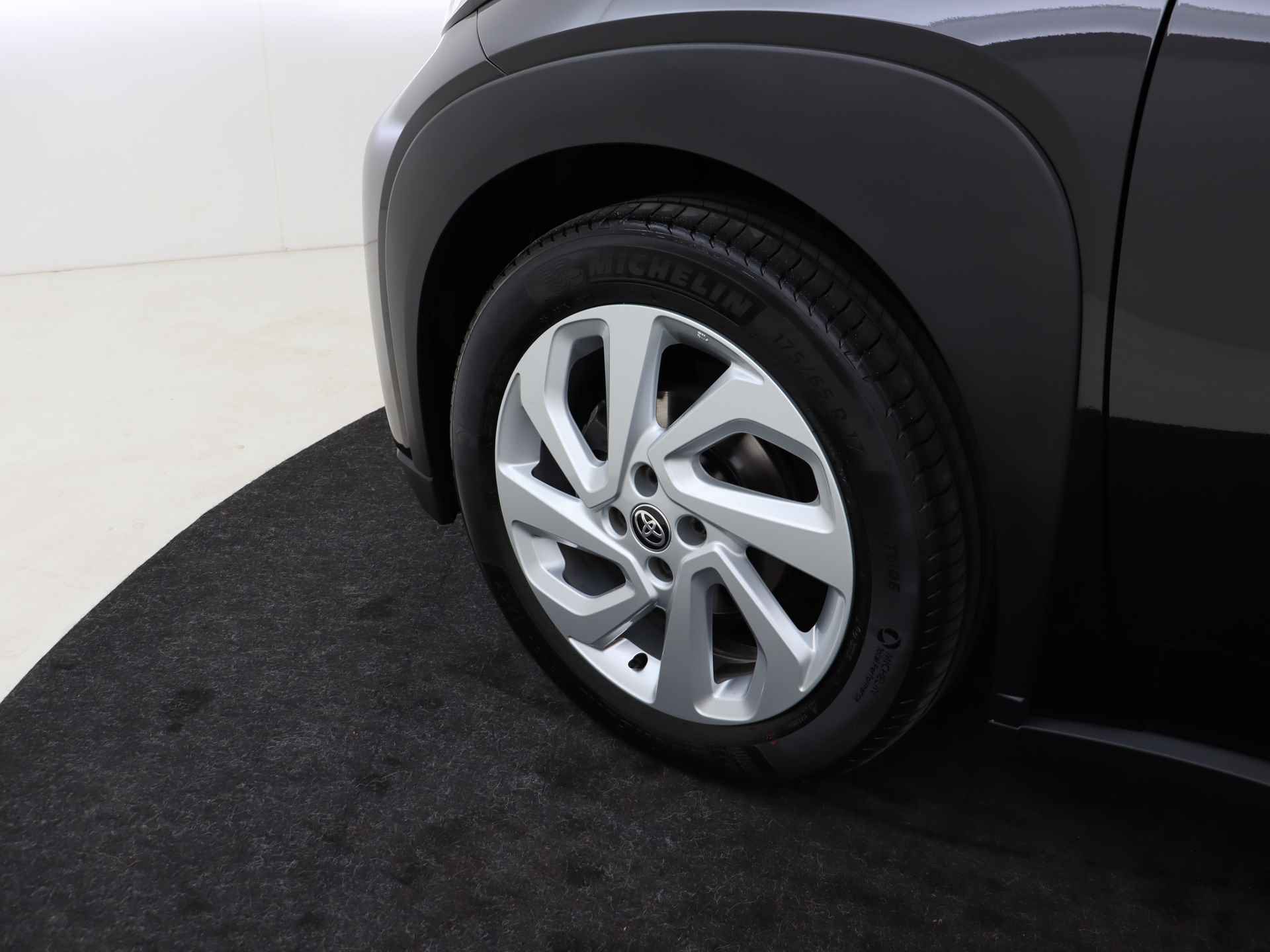 Toyota Aygo X 1.0 VVT-i MT first | 1e Eigenaar | Camera | Cruise Control/Adaptive | LED | DAB+ | Climate Control | - 40/44