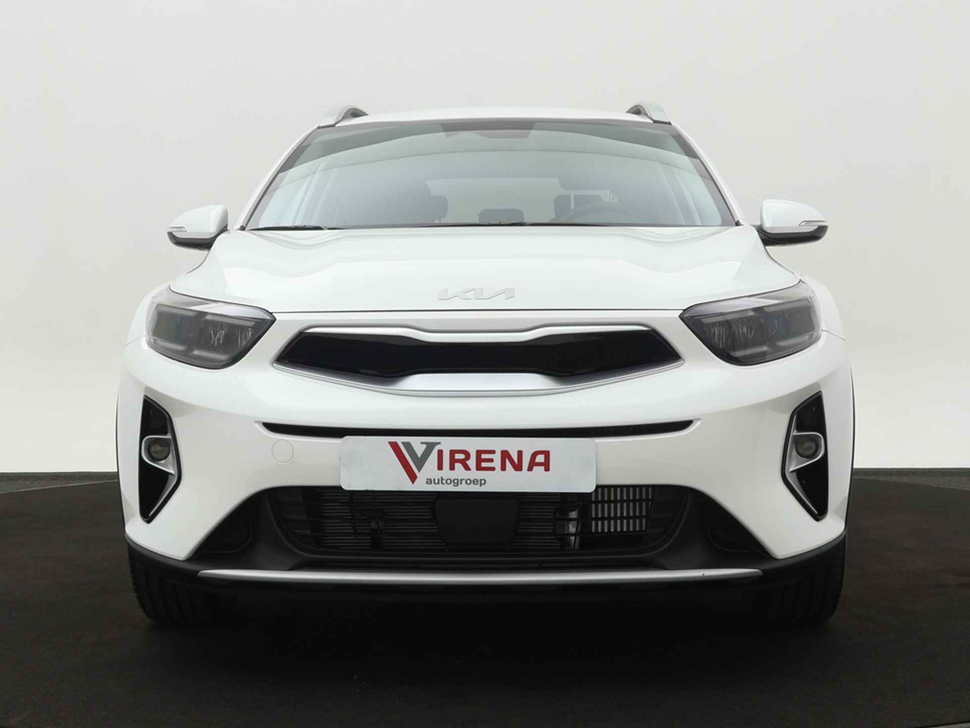 Kia Stonic 1.0 T-GDi MHEV DynamicPlusLine * Nieuw uit voorraad * - LED Koplampen - Cruise Control - Navigatie - Climate Control - Apple/Android Carplay - Fabrieksgarantie tot 2031 - 13/50